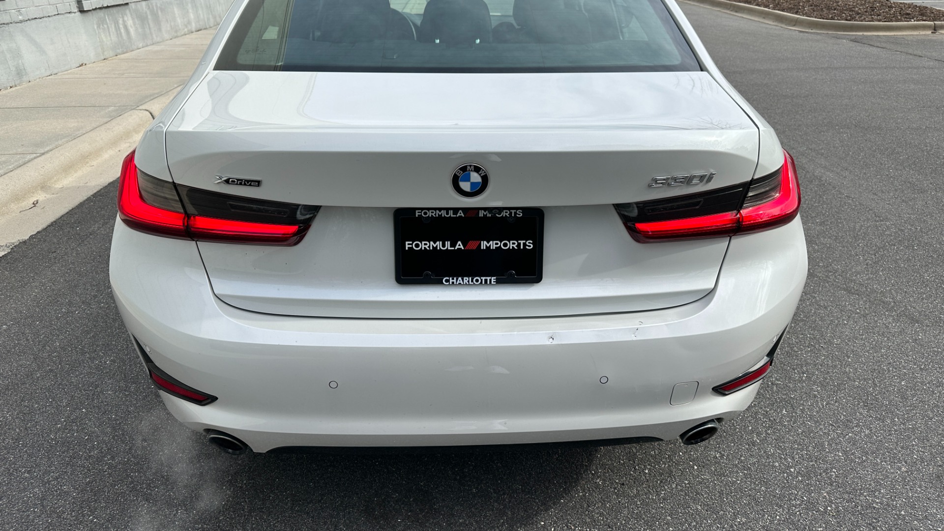Used 2020 BMW 3 Series 330i xDrive / CONVENIENCE PKG / HEATED STEERING / HEATED SEATS / AWD / SUNR for sale Sold at Formula Imports in Charlotte NC 28227 9