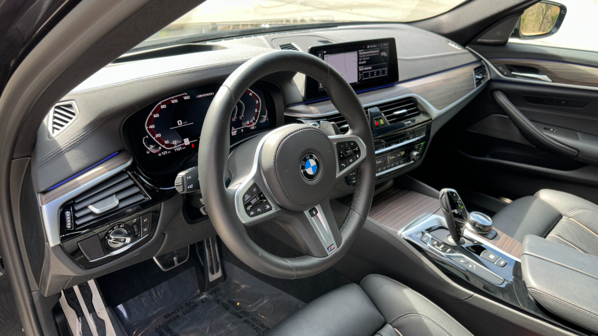 Used 2020 BMW 5 Series M550i xDrive / 20IN WHEELS/ DRIVE ASSIST PLUS / EXECUTIVE PACKAGE / HEATED for sale $50,495 at Formula Imports in Charlotte NC 28227 10