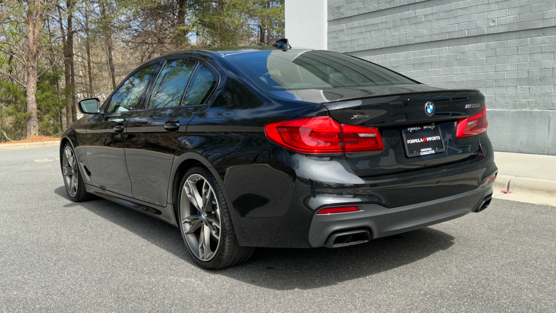 Used 2020 BMW 5 Series M550i xDrive / 20IN WHEELS/ DRIVE ASSIST PLUS / EXECUTIVE PACKAGE / HEATED for sale $50,495 at Formula Imports in Charlotte NC 28227 4
