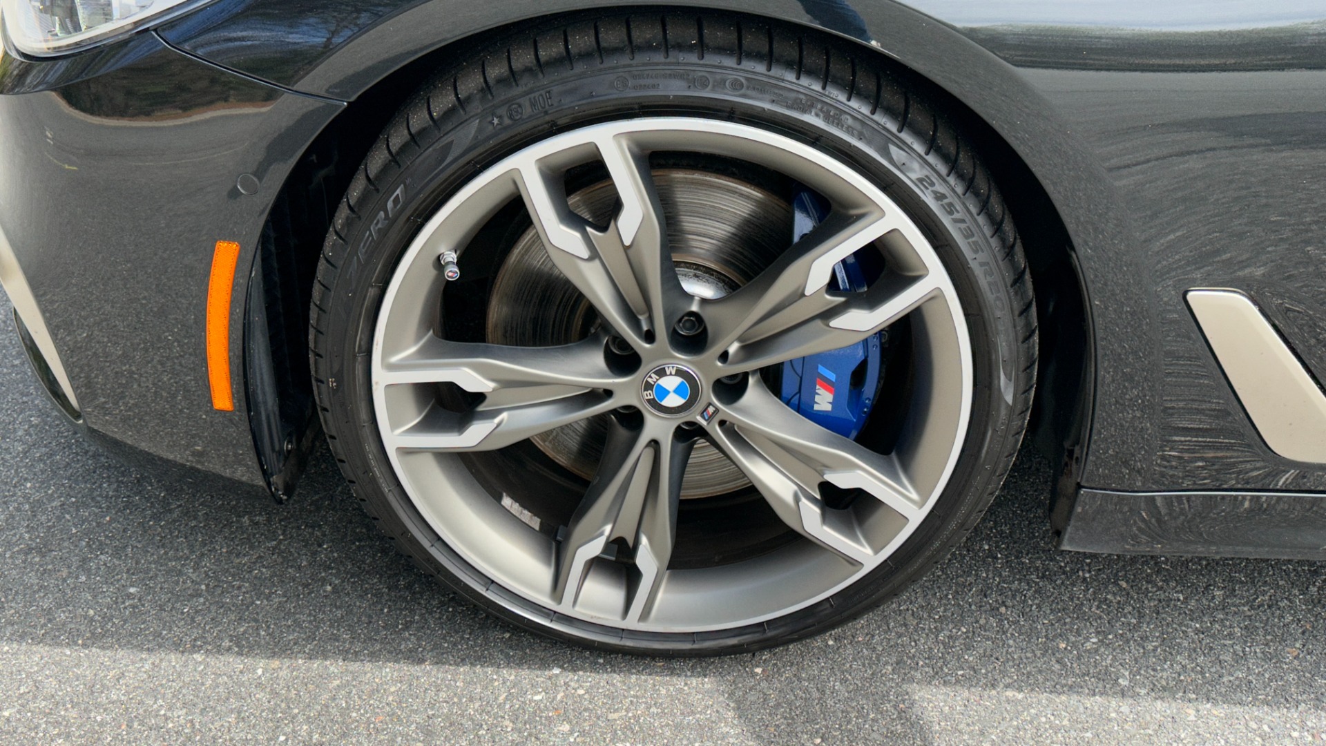 Used 2020 BMW 5 Series M550i xDrive / 20IN WHEELS/ DRIVE ASSIST PLUS / EXECUTIVE PACKAGE / HEATED for sale $50,495 at Formula Imports in Charlotte NC 28227 44