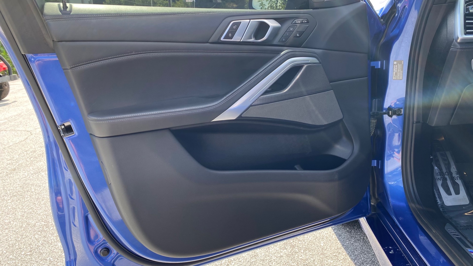 Used 2020 BMW X6 M50i for sale $61,495 at Formula Imports in Charlotte NC 28227 15