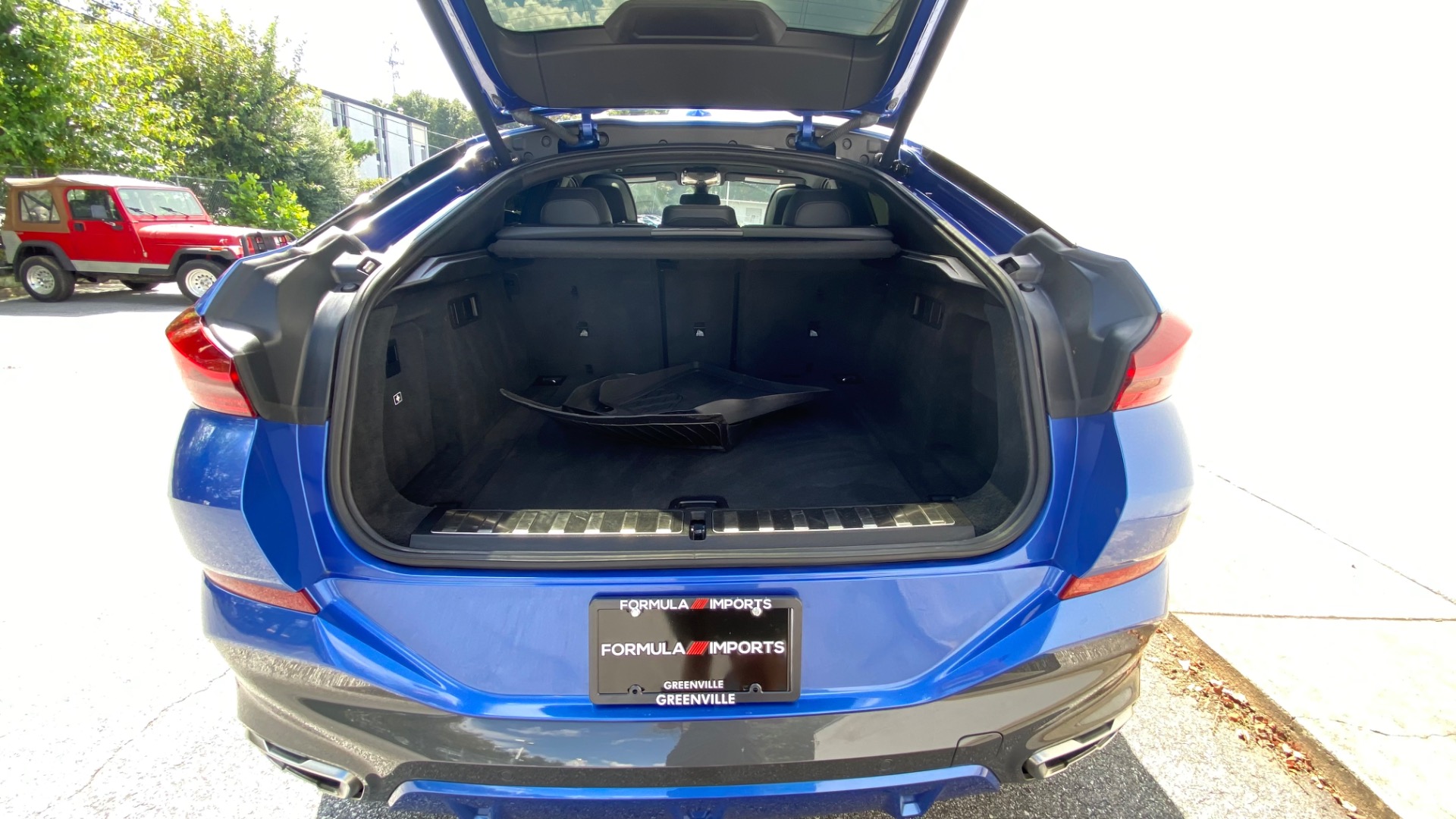 Used 2020 BMW X6 M50i for sale $61,495 at Formula Imports in Charlotte NC 28227 55