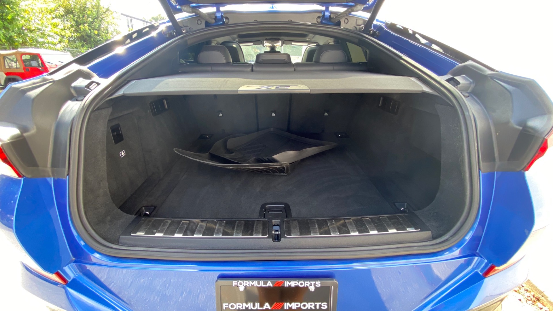 Used 2020 BMW X6 M50i for sale $61,495 at Formula Imports in Charlotte NC 28227 57