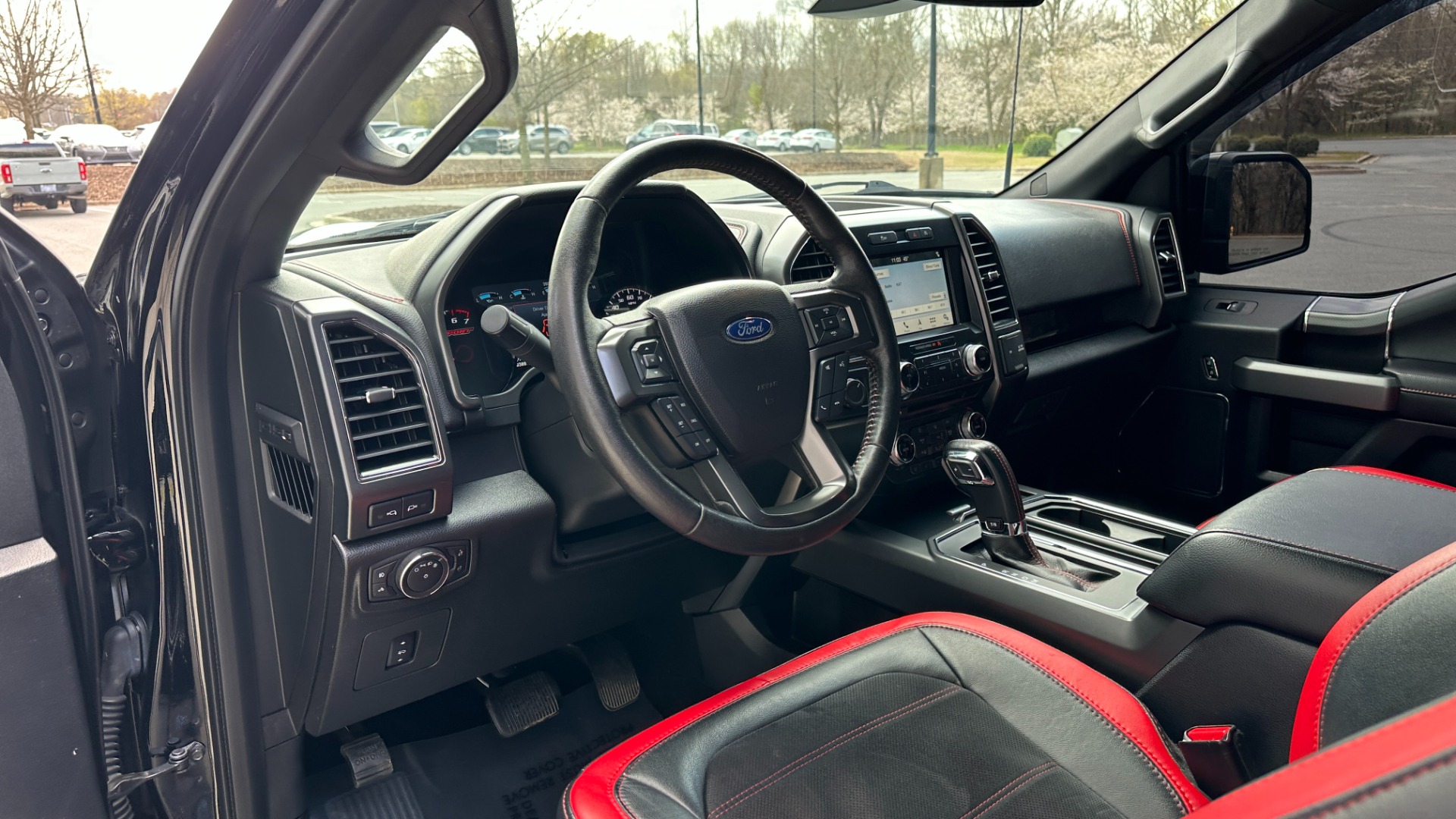 Used 2017 Ford F-150 LARIAT / SPORT EDITION / 4X4 / CREW CAB / UPGRADED WHEELS / BUMPERS / LIGHT for sale Sold at Formula Imports in Charlotte NC 28227 11