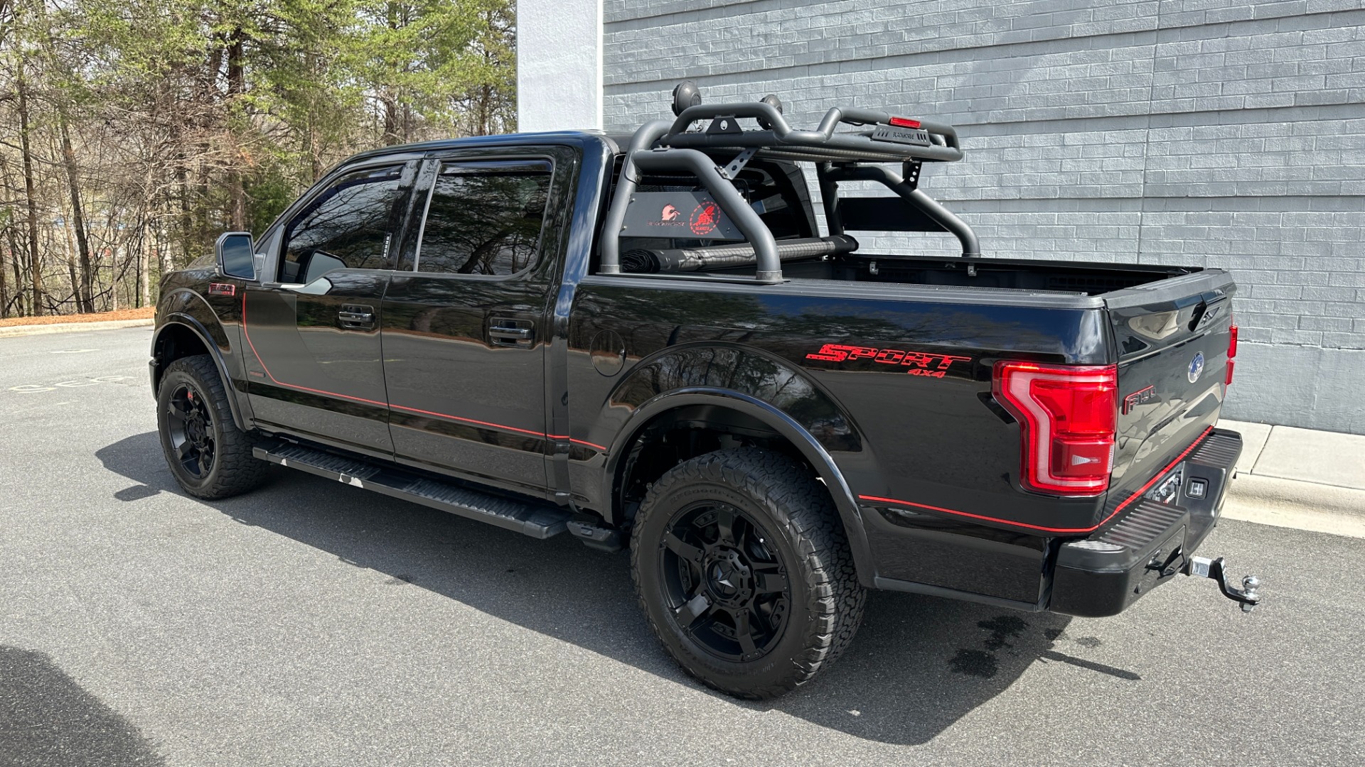 Used 2017 Ford F-150 LARIAT / SPORT EDITION / 4X4 / CREW CAB / UPGRADED WHEELS / BUMPERS / LIGHT for sale Sold at Formula Imports in Charlotte NC 28227 4