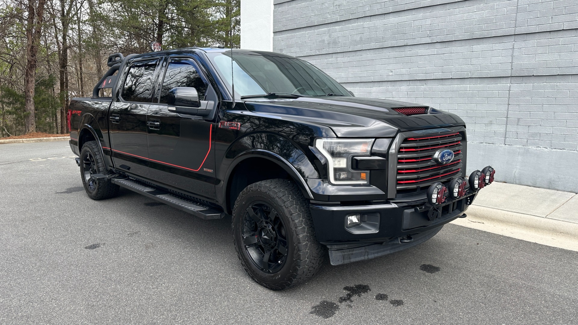 Used 2017 Ford F-150 LARIAT / SPORT EDITION / 4X4 / CREW CAB / UPGRADED WHEELS / BUMPERS / LIGHT for sale Sold at Formula Imports in Charlotte NC 28227 5