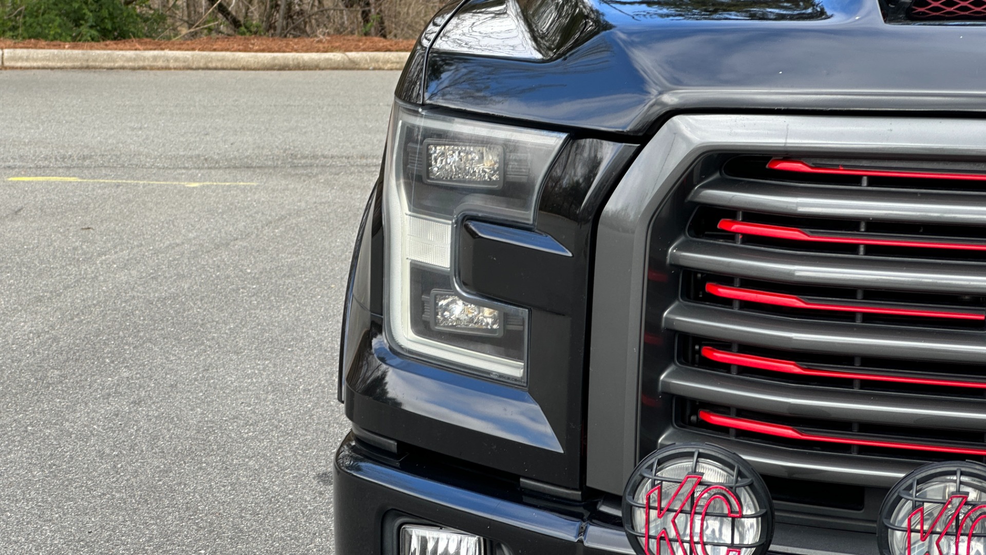 Used 2017 Ford F-150 LARIAT / SPORT EDITION / 4X4 / CREW CAB / UPGRADED WHEELS / BUMPERS / LIGHT for sale Sold at Formula Imports in Charlotte NC 28227 52