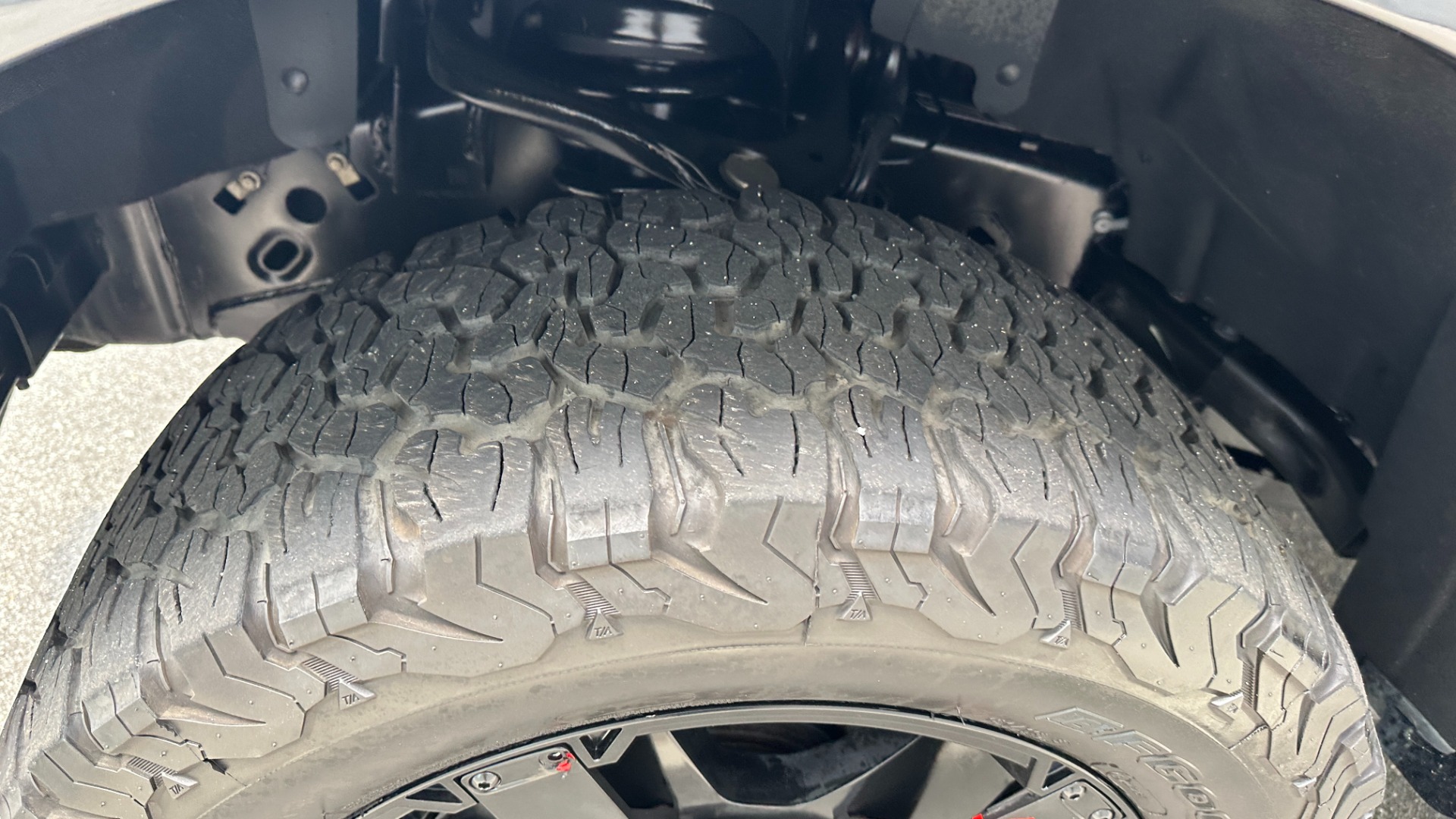 Used 2017 Ford F-150 LARIAT / SPORT EDITION / 4X4 / CREW CAB / UPGRADED WHEELS / BUMPERS / LIGHT for sale Sold at Formula Imports in Charlotte NC 28227 56