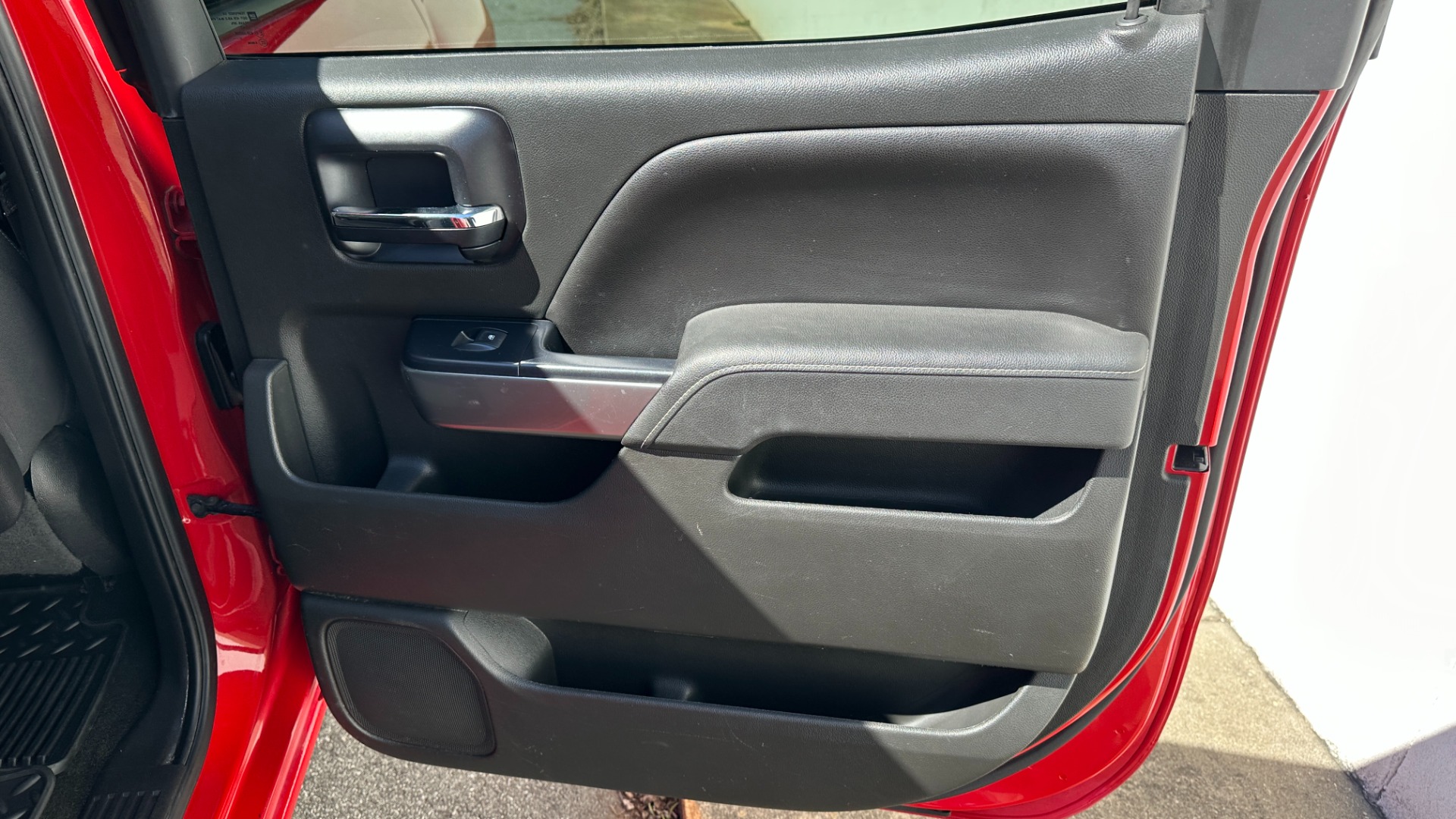 Used 2014 Chevrolet Silverado 1500 LT for sale $20,995 at Formula Imports in Charlotte NC 28227 23