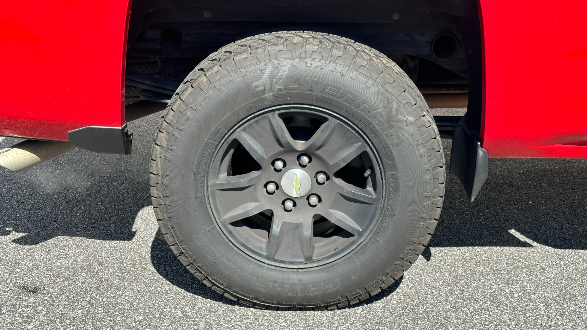 Used 2014 Chevrolet Silverado 1500 LT for sale $20,995 at Formula Imports in Charlotte NC 28227 43