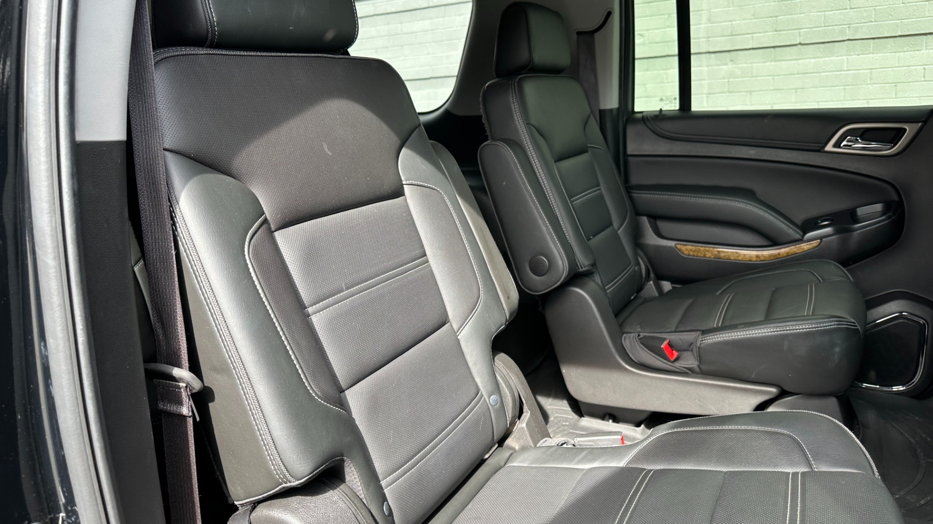 Used 2017 GMC Yukon XL DENALI / OPEN ROAD PACKAGE / 22IN WHEELS / REAR ENTERTAINMENT for sale Sold at Formula Imports in Charlotte NC 28227 47