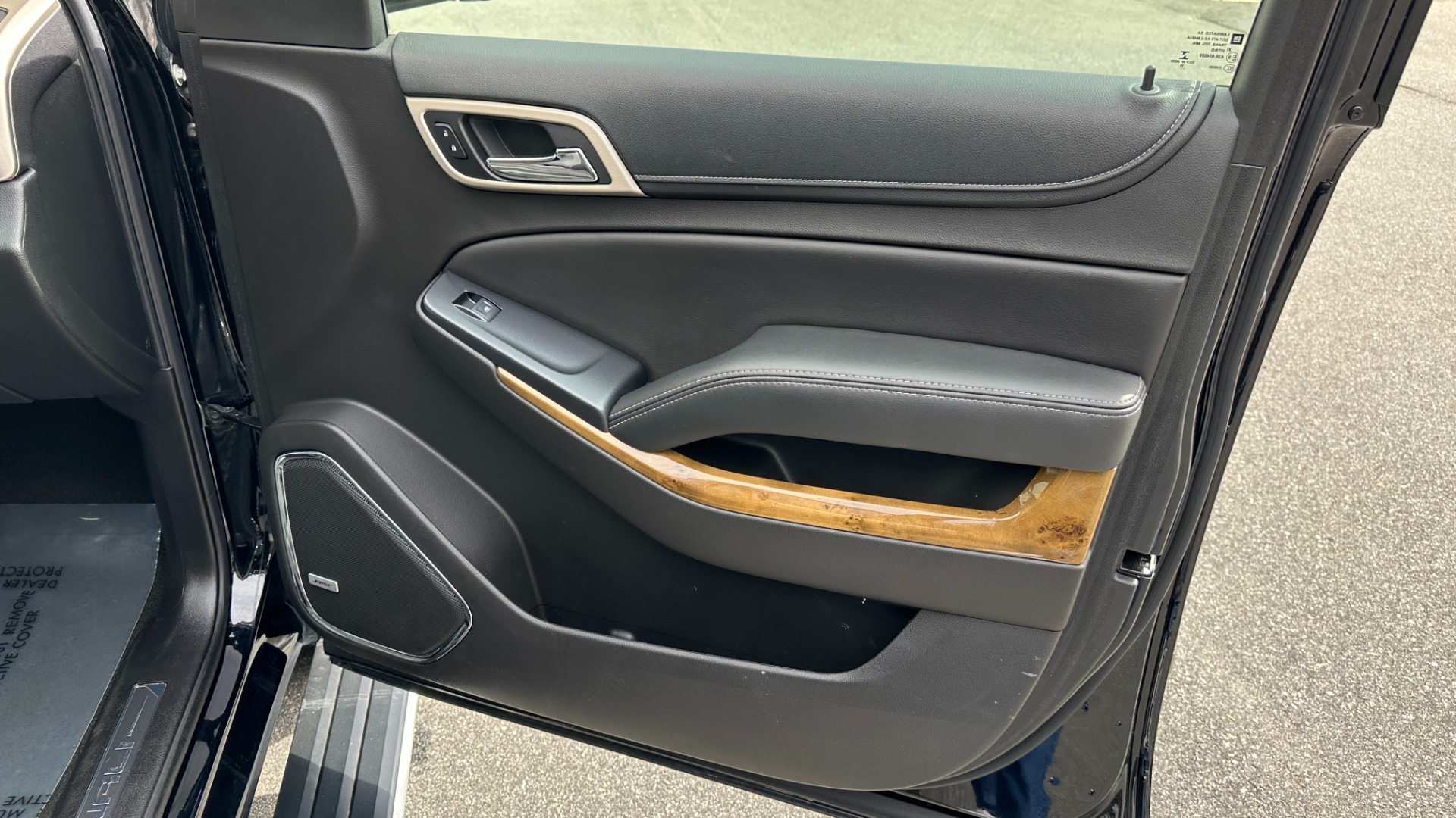 Used 2017 GMC Yukon XL DENALI / OPEN ROAD PACKAGE / 22IN WHEELS / REAR ENTERTAINMENT for sale Sold at Formula Imports in Charlotte NC 28227 52