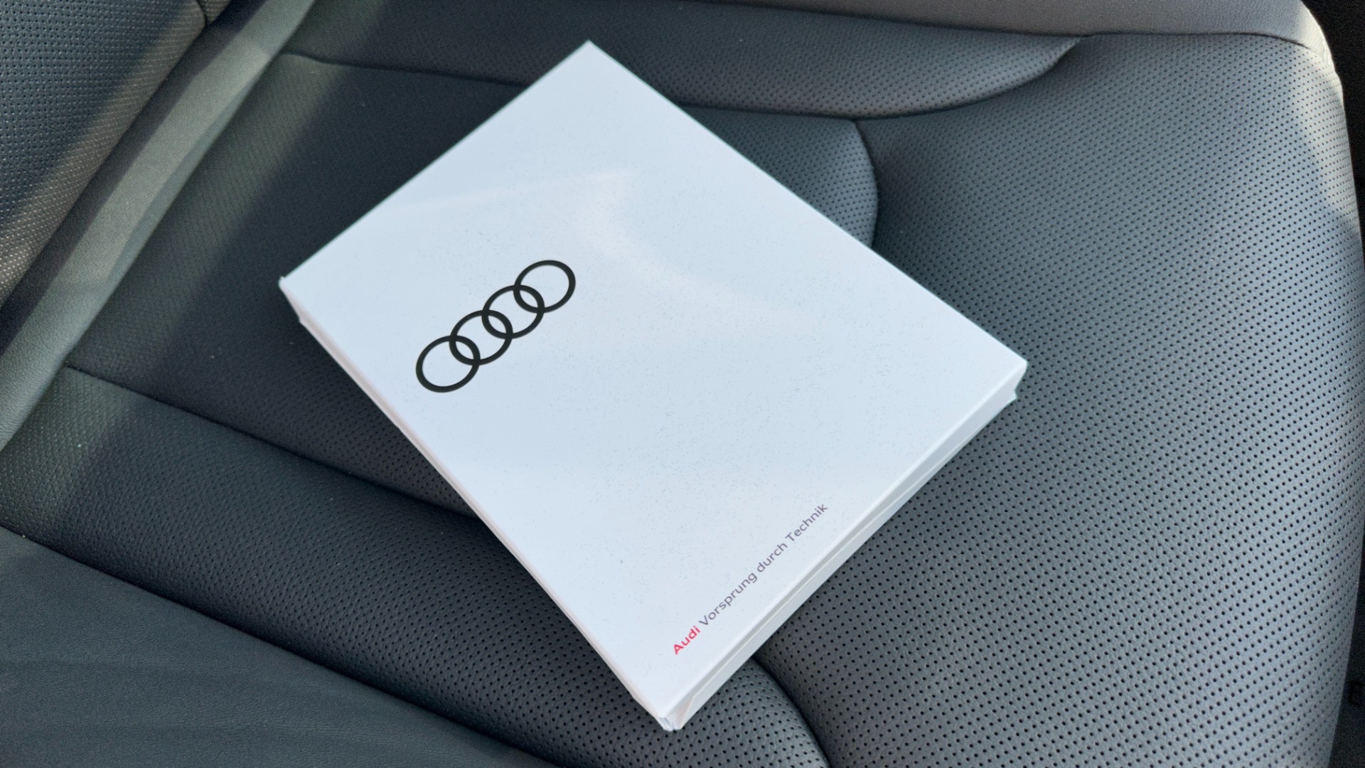 Used 2021 Audi Q7 PRESTIGE / BLACK OPTIC / TOWING PACKAGE / BLACK EMBLEMS for sale Sold at Formula Imports in Charlotte NC 28227 39