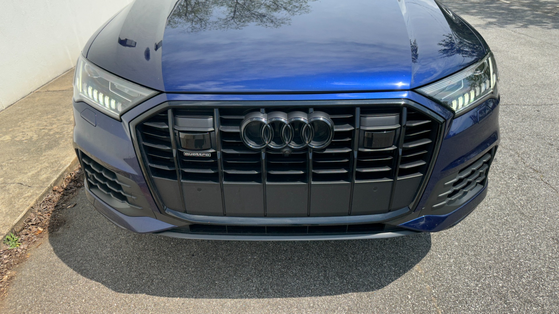 Used 2021 Audi Q7 PRESTIGE / BLACK OPTIC / TOWING PACKAGE / BLACK EMBLEMS for sale Sold at Formula Imports in Charlotte NC 28227 8