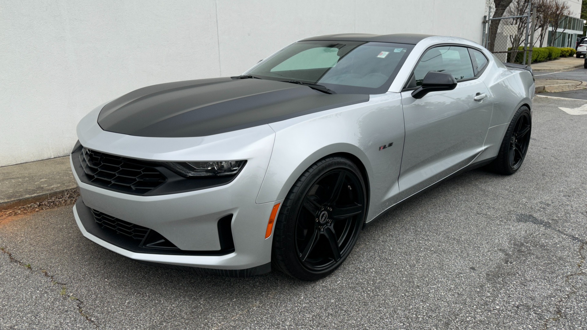 Used 2019 Chevrolet Camaro 2LT / 6SPD MANUAL / RECARO SEATS / UPGRADED WHEELS for sale $29,900 at Formula Imports in Charlotte NC 28227 2