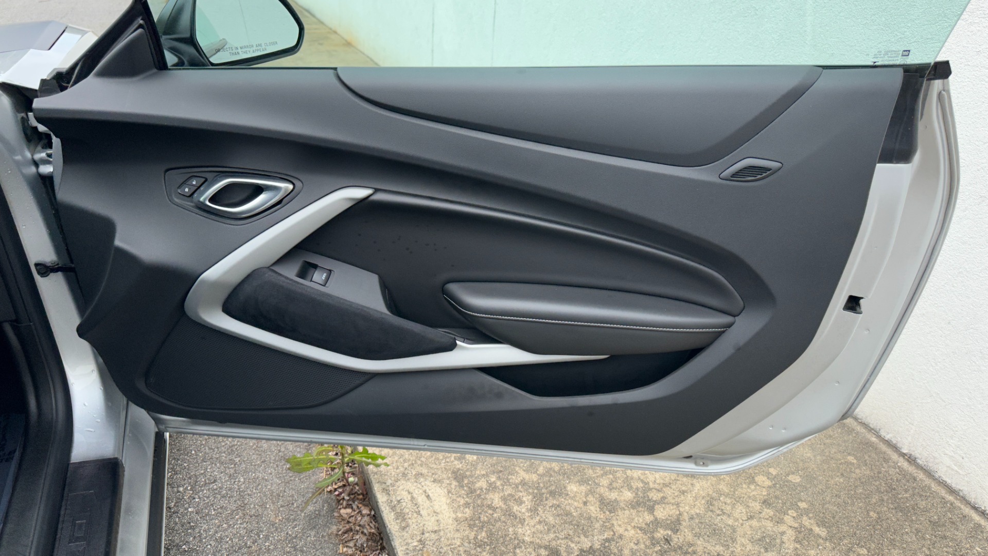 Used 2019 Chevrolet Camaro 2LT / 6SPD MANUAL / RECARO SEATS / UPGRADED WHEELS for sale $29,900 at Formula Imports in Charlotte NC 28227 24