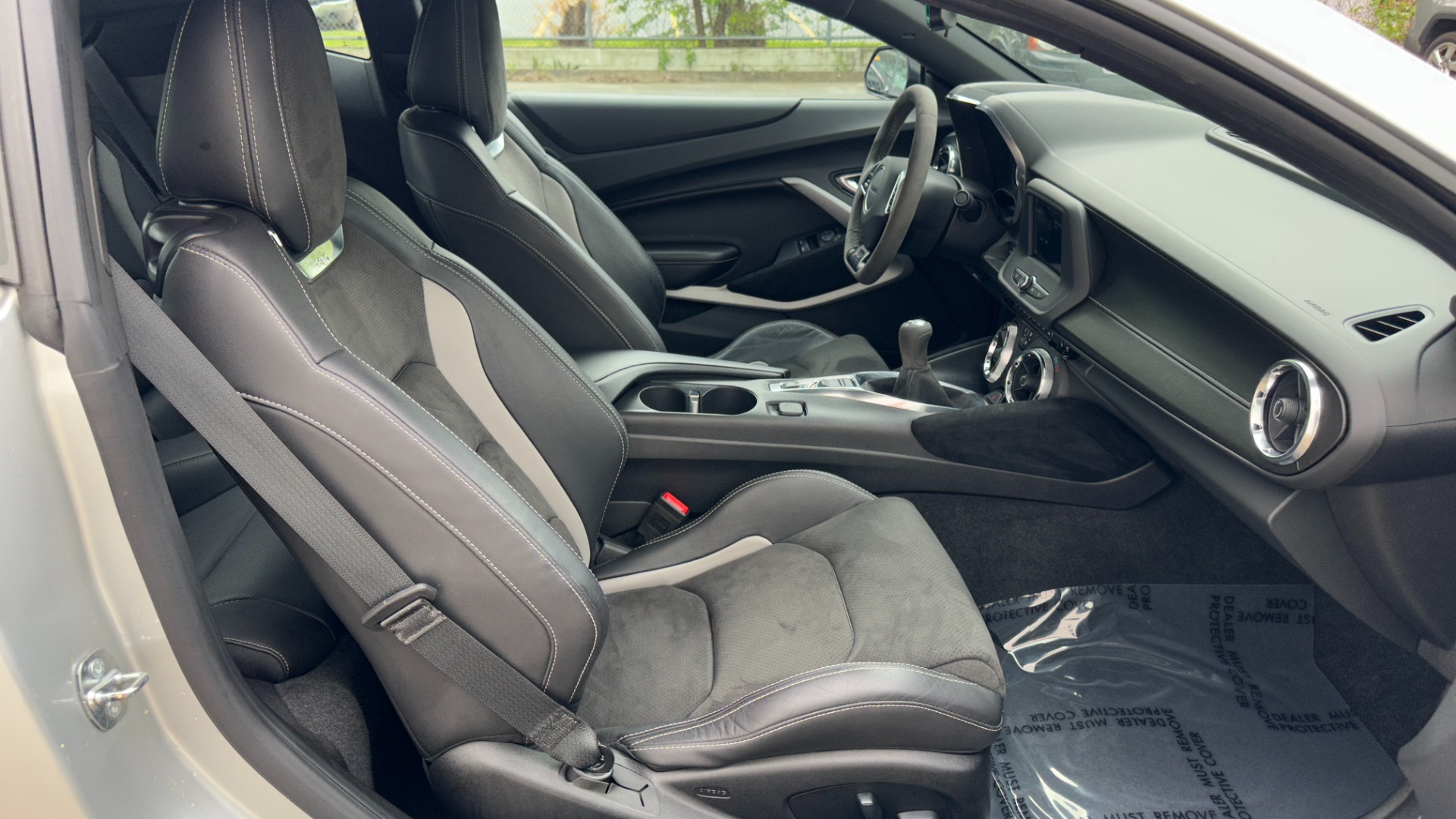 Used 2019 Chevrolet Camaro 2LT / 6SPD MANUAL / RECARO SEATS / UPGRADED WHEELS for sale $29,900 at Formula Imports in Charlotte NC 28227 27
