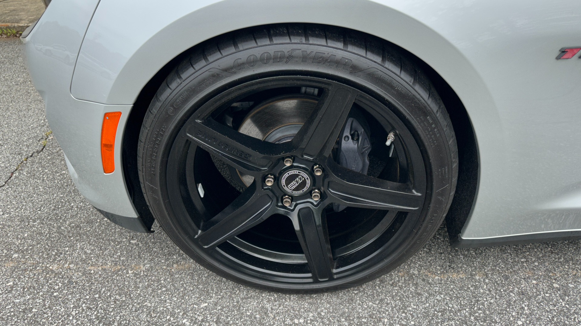 Used 2019 Chevrolet Camaro 2LT / 6SPD MANUAL / RECARO SEATS / UPGRADED WHEELS for sale $29,900 at Formula Imports in Charlotte NC 28227 38