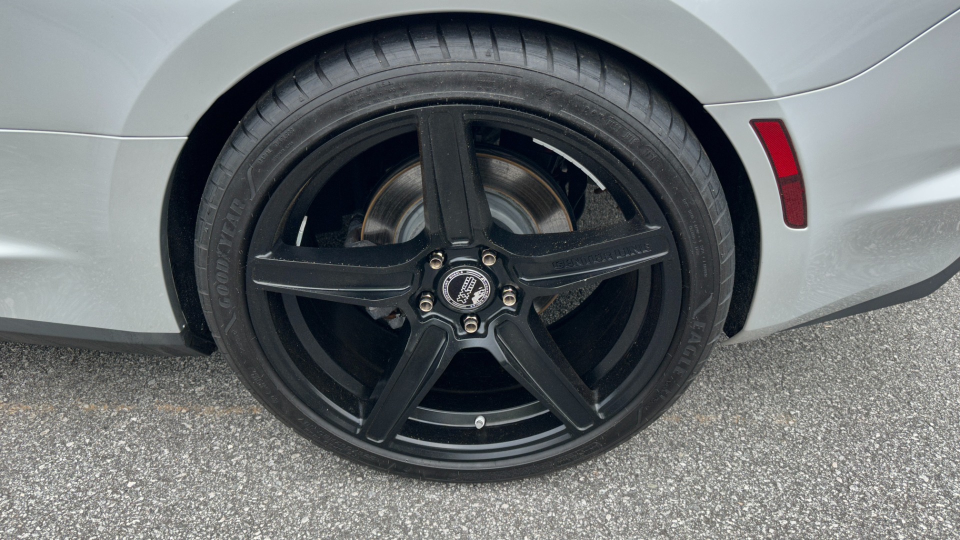 Used 2019 Chevrolet Camaro 2LT / 6SPD MANUAL / RECARO SEATS / UPGRADED WHEELS for sale $29,900 at Formula Imports in Charlotte NC 28227 39