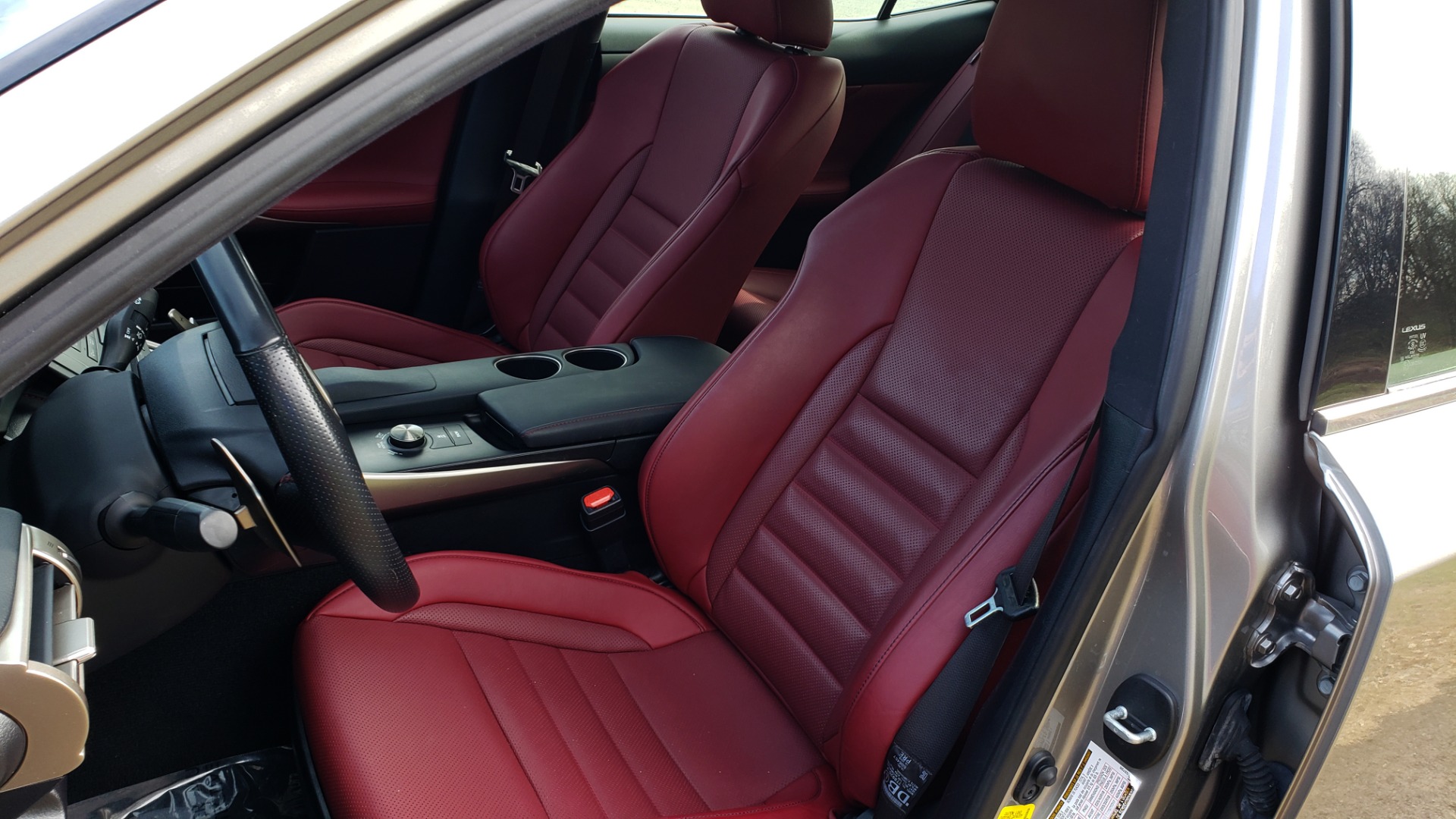 Used 2016 Lexus IS 350 F-SPORT / NAV / SUNROOF / BSM / REARVIEW for sale Sold at Formula Imports in Charlotte NC 28227 31