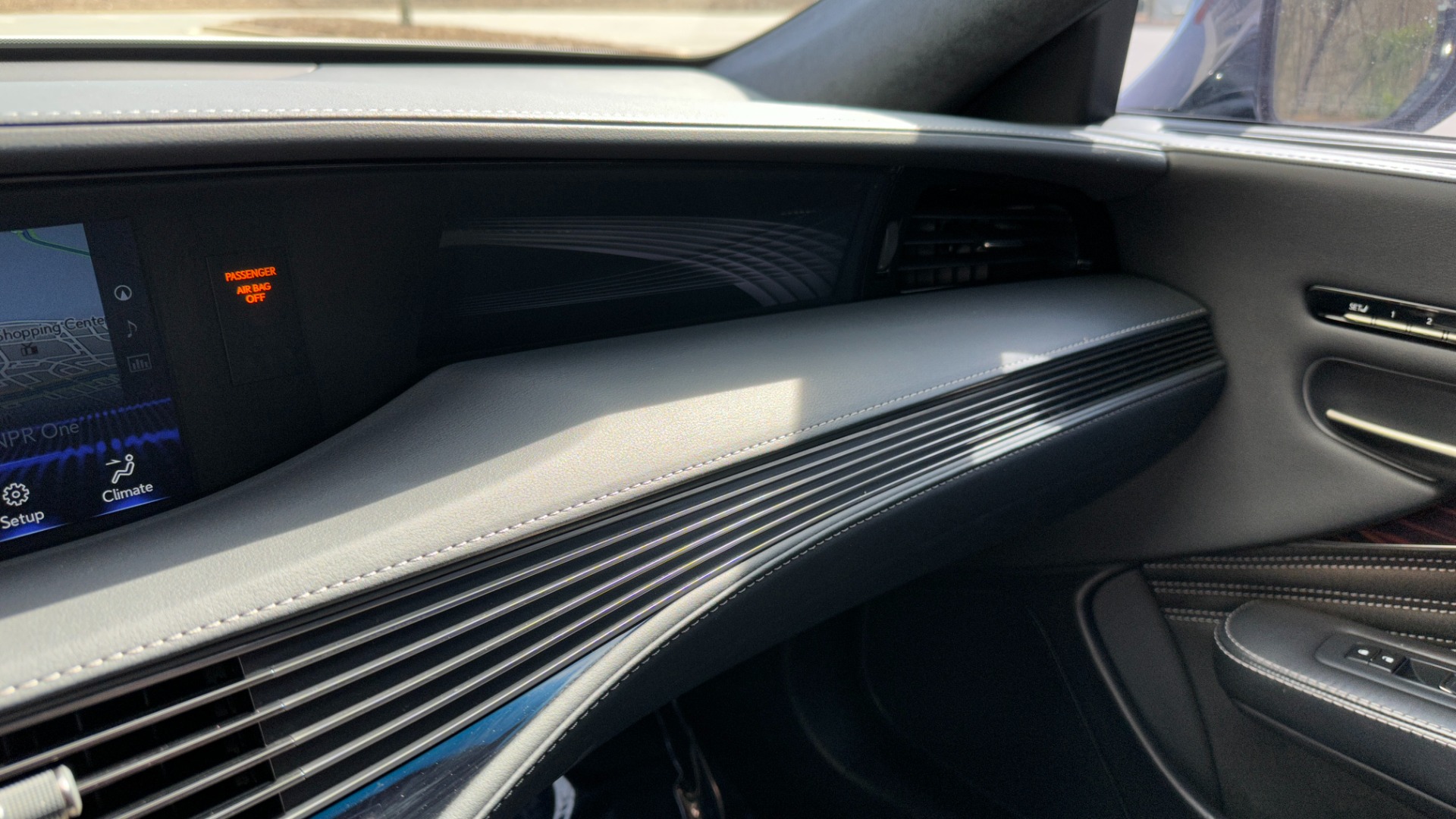 Used 2018 Lexus LS LS500 / SAFETY SYSTEM PLUS / AIR SUSPENSION / INTERIOR UPGRADE PKG for sale Sold at Formula Imports in Charlotte NC 28227 21