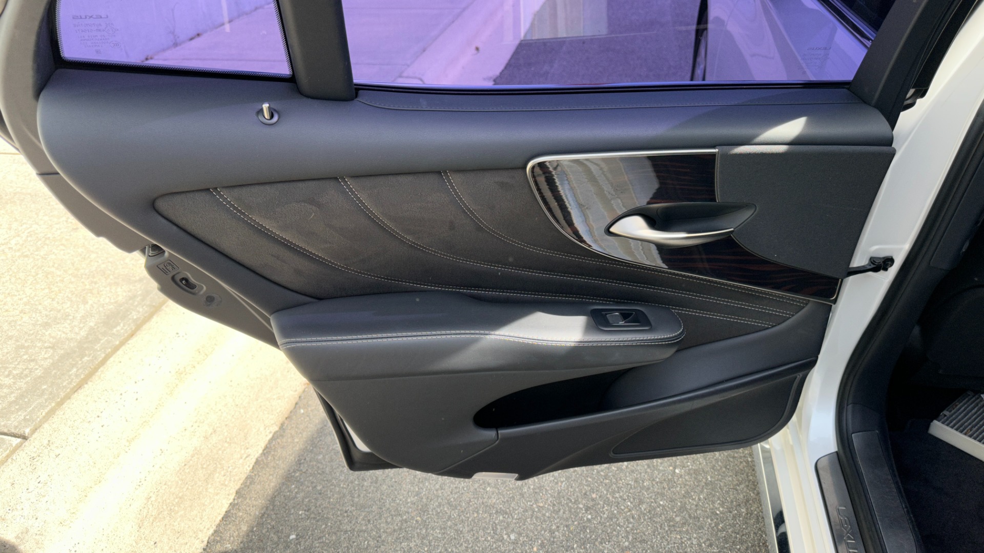 Used 2018 Lexus LS LS500 / SAFETY SYSTEM PLUS / AIR SUSPENSION / INTERIOR UPGRADE PKG for sale Sold at Formula Imports in Charlotte NC 28227 27