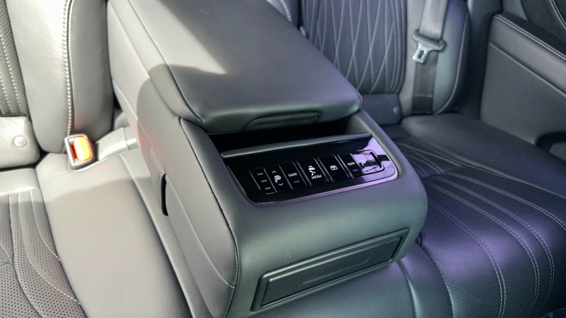Used 2018 Lexus LS LS500 / SAFETY SYSTEM PLUS / AIR SUSPENSION / INTERIOR UPGRADE PKG for sale Sold at Formula Imports in Charlotte NC 28227 36