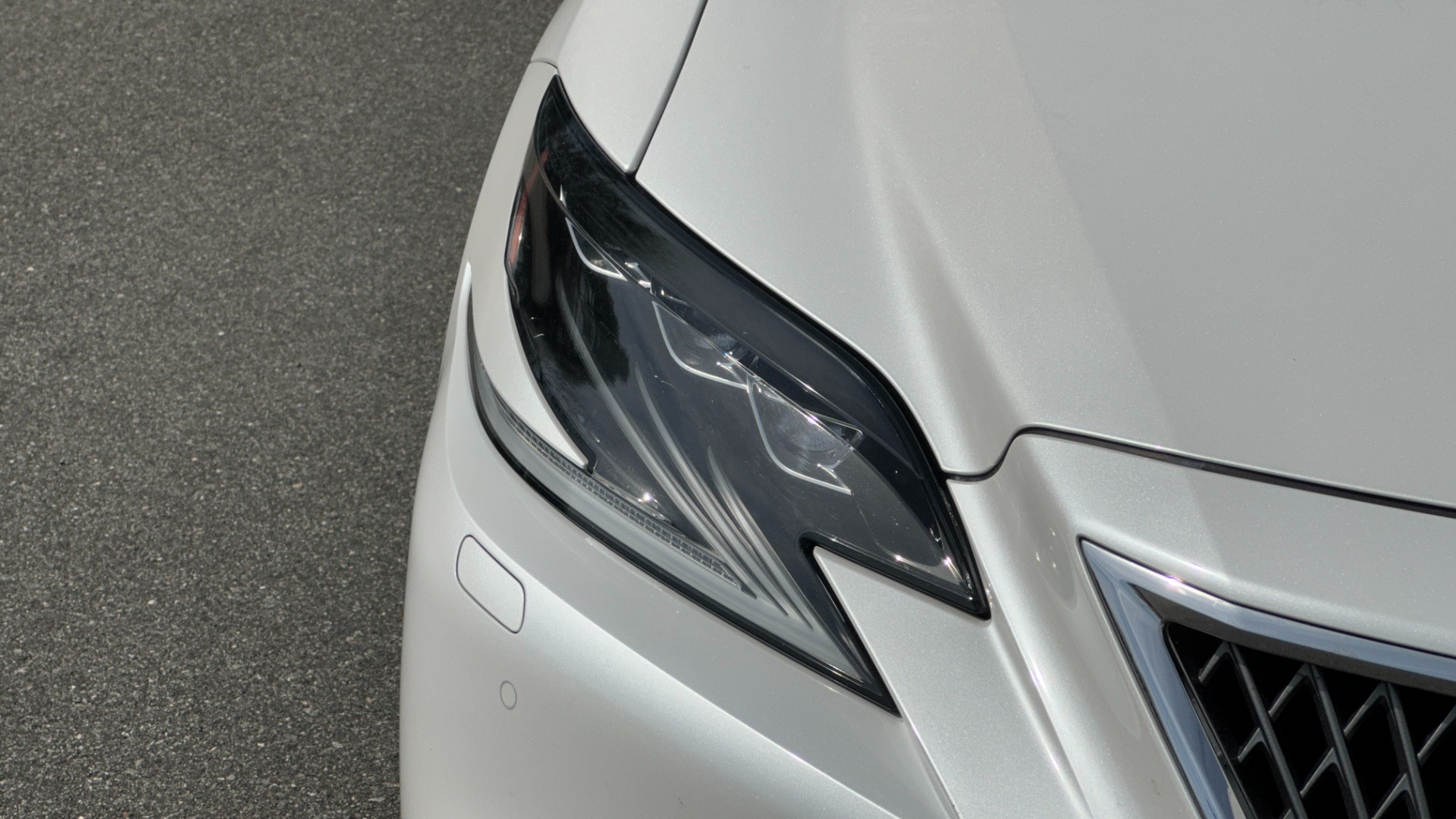 Used 2018 Lexus LS LS500 / SAFETY SYSTEM PLUS / AIR SUSPENSION / INTERIOR UPGRADE PKG for sale Sold at Formula Imports in Charlotte NC 28227 43