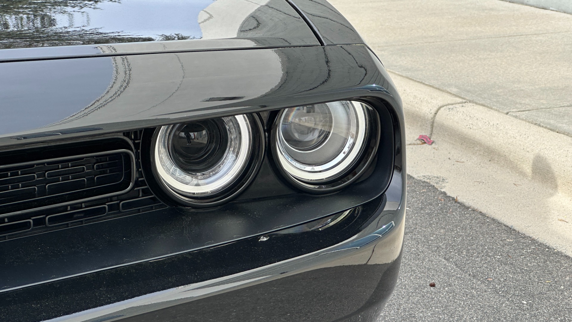 Used 2022 Dodge Challenger SXT for sale Sold at Formula Imports in Charlotte NC 28227 31