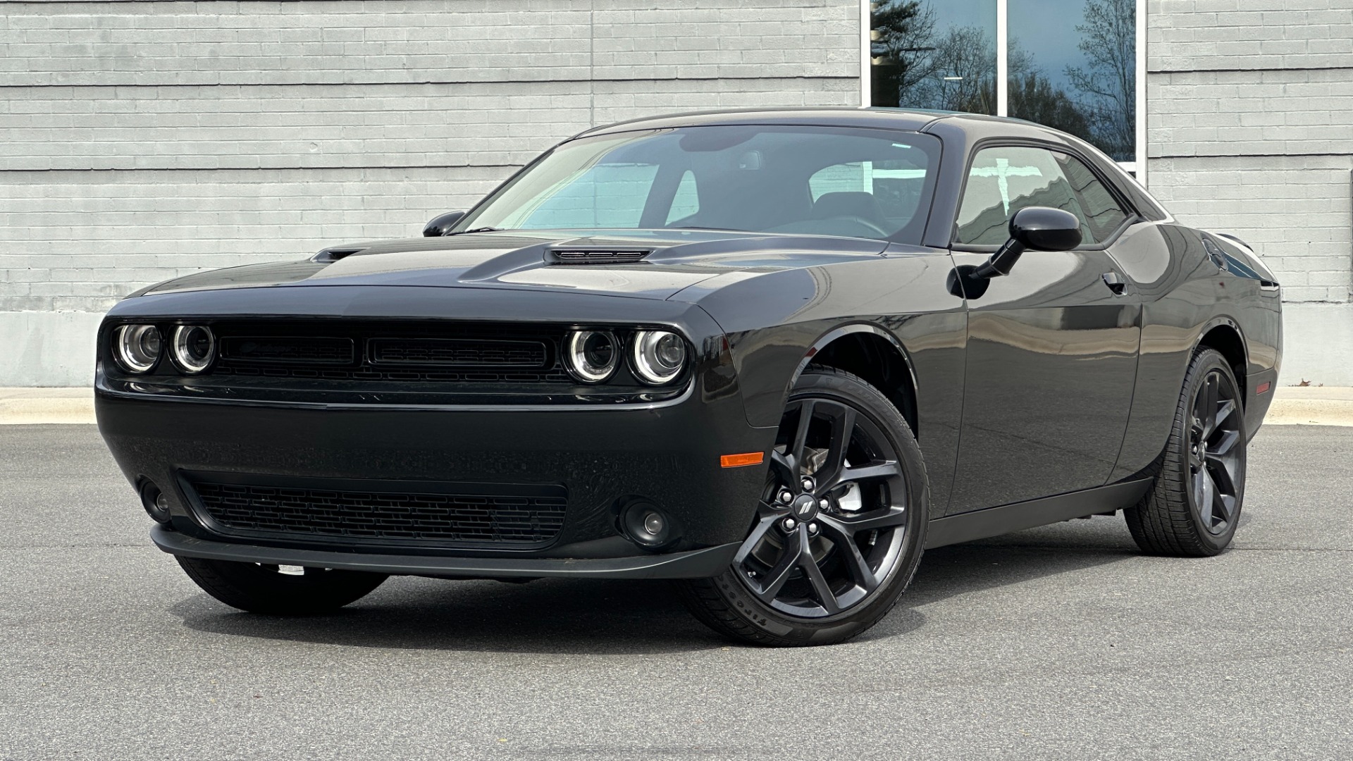 Used 2022 Dodge Challenger SXT for sale Sold at Formula Imports in Charlotte NC 28227 1