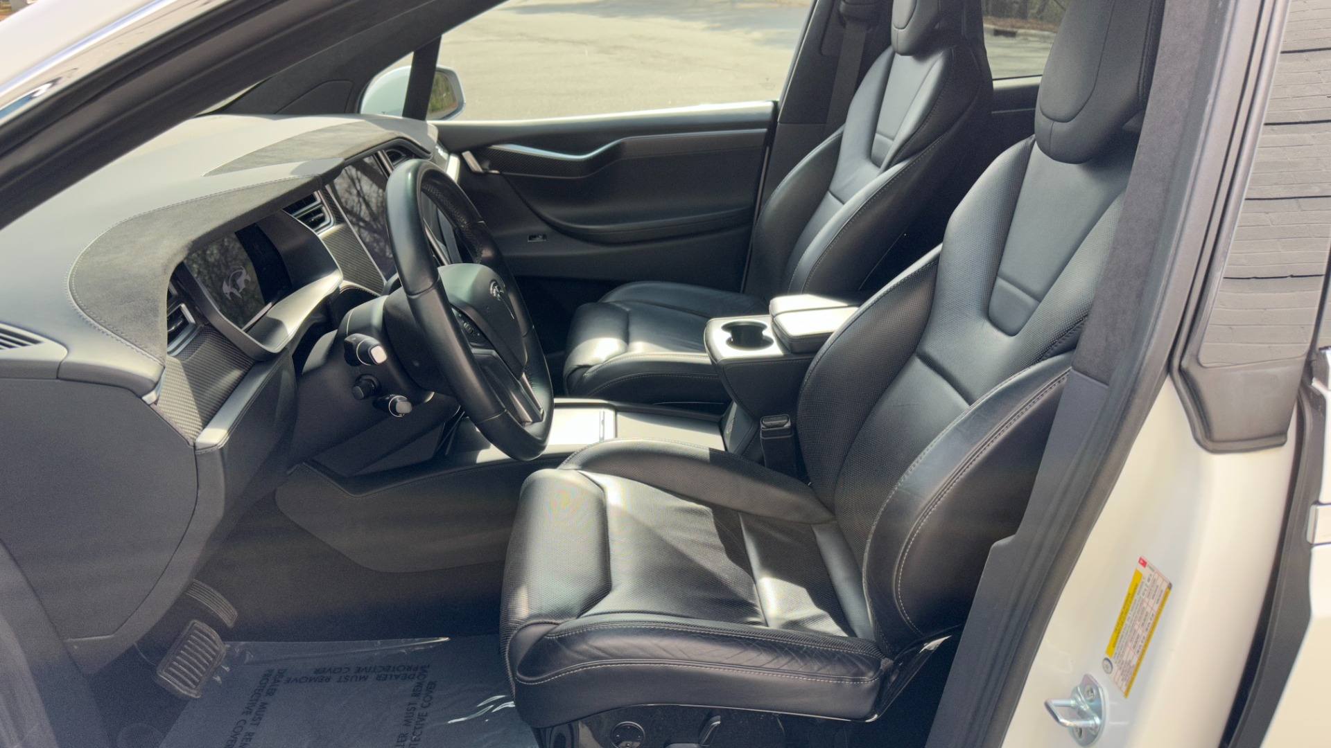 Used 2016 Tesla Model X 90D / HIGHWAY AUTOPILOT / LEATHER / 3RD ROW / CAPTAIN CHAIRS for sale $55,400 at Formula Imports in Charlotte NC 28227 15