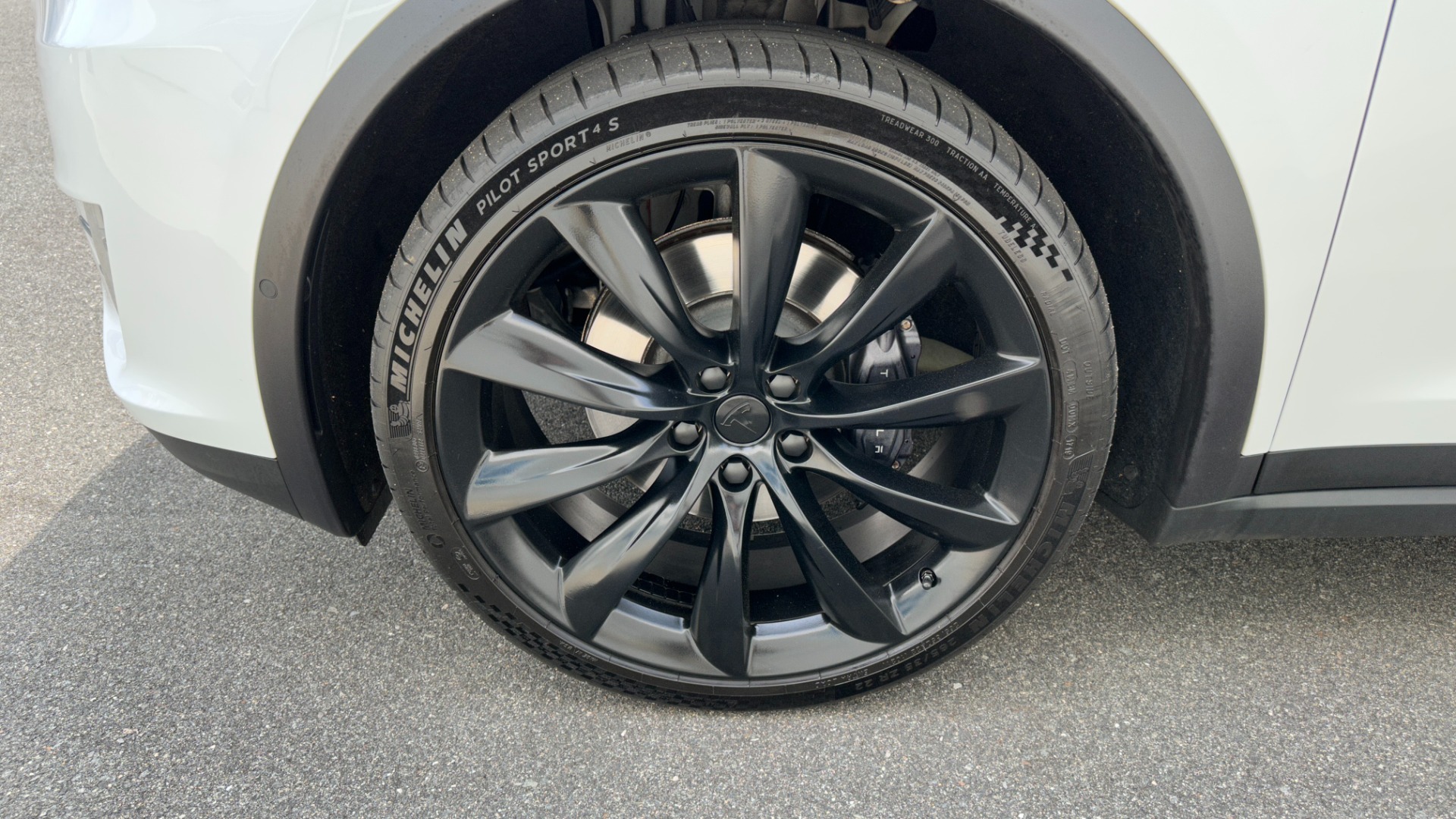 Used 2016 Tesla Model X 90D for sale Sold at Formula Imports in Charlotte NC 28227 54