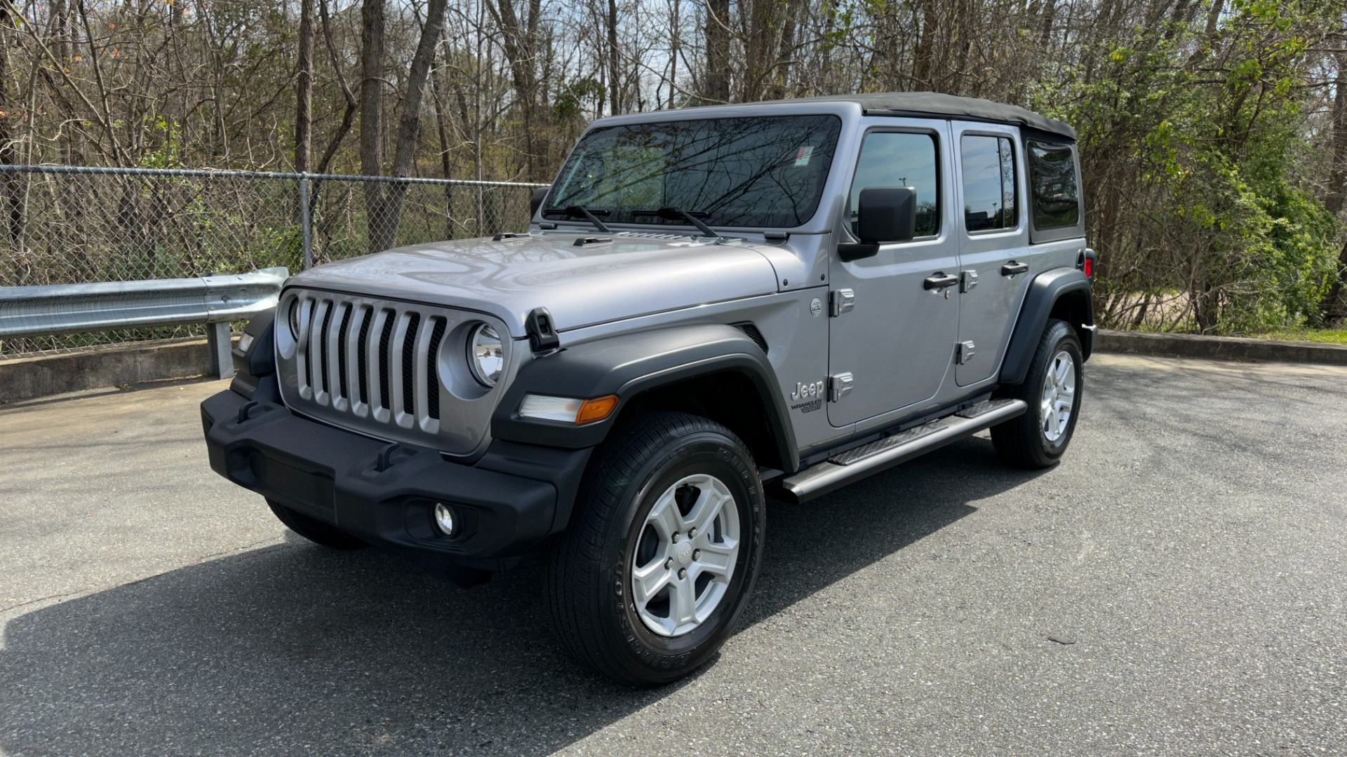 Used 2018 Jeep Wrangler Unlimited Sport S / SOFT TOP / CLOTH SEATS / SIDE STEPS / TRAILERING PACKAGE for sale $33,500 at Formula Imports in Charlotte NC 28227 2