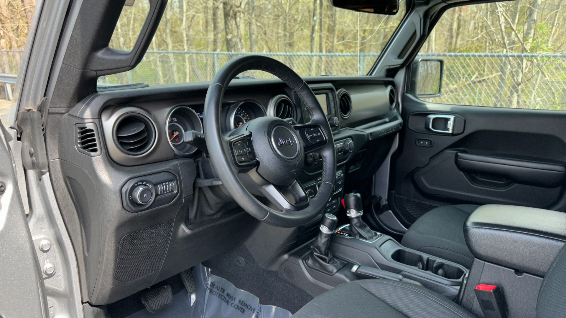 Used 2018 Jeep Wrangler Unlimited Sport S / SOFT TOP / CLOTH SEATS / SIDE STEPS / TRAILERING PACKAGE for sale $33,500 at Formula Imports in Charlotte NC 28227 25