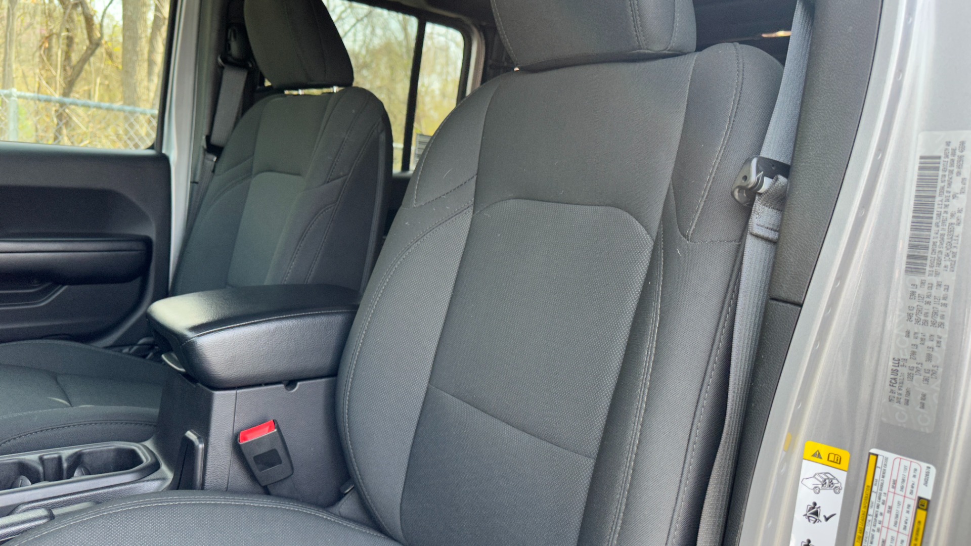 Used 2018 Jeep Wrangler Unlimited Sport S / SOFT TOP / CLOTH SEATS / SIDE STEPS / TRAILERING PACKAGE for sale $33,500 at Formula Imports in Charlotte NC 28227 27