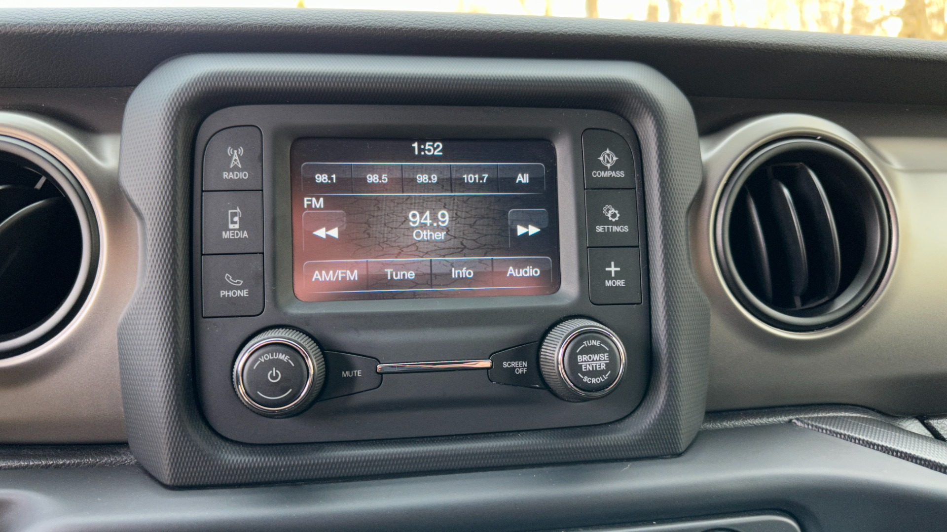 Used 2018 Jeep Wrangler Unlimited Sport S for sale Sold at Formula Imports in Charlotte NC 28227 31