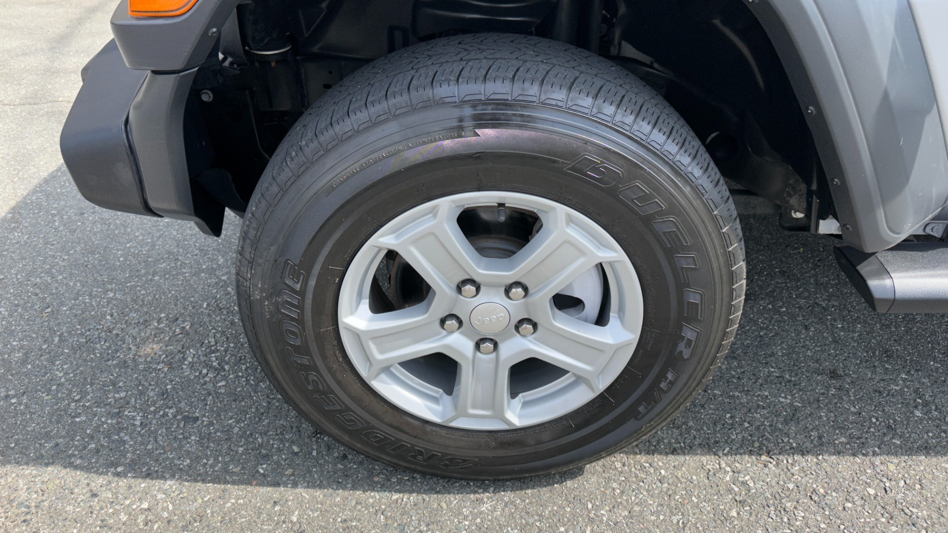 Used 2018 Jeep Wrangler Unlimited Sport S / SOFT TOP / CLOTH SEATS / SIDE STEPS / TRAILERING PACKAGE for sale $33,500 at Formula Imports in Charlotte NC 28227 44