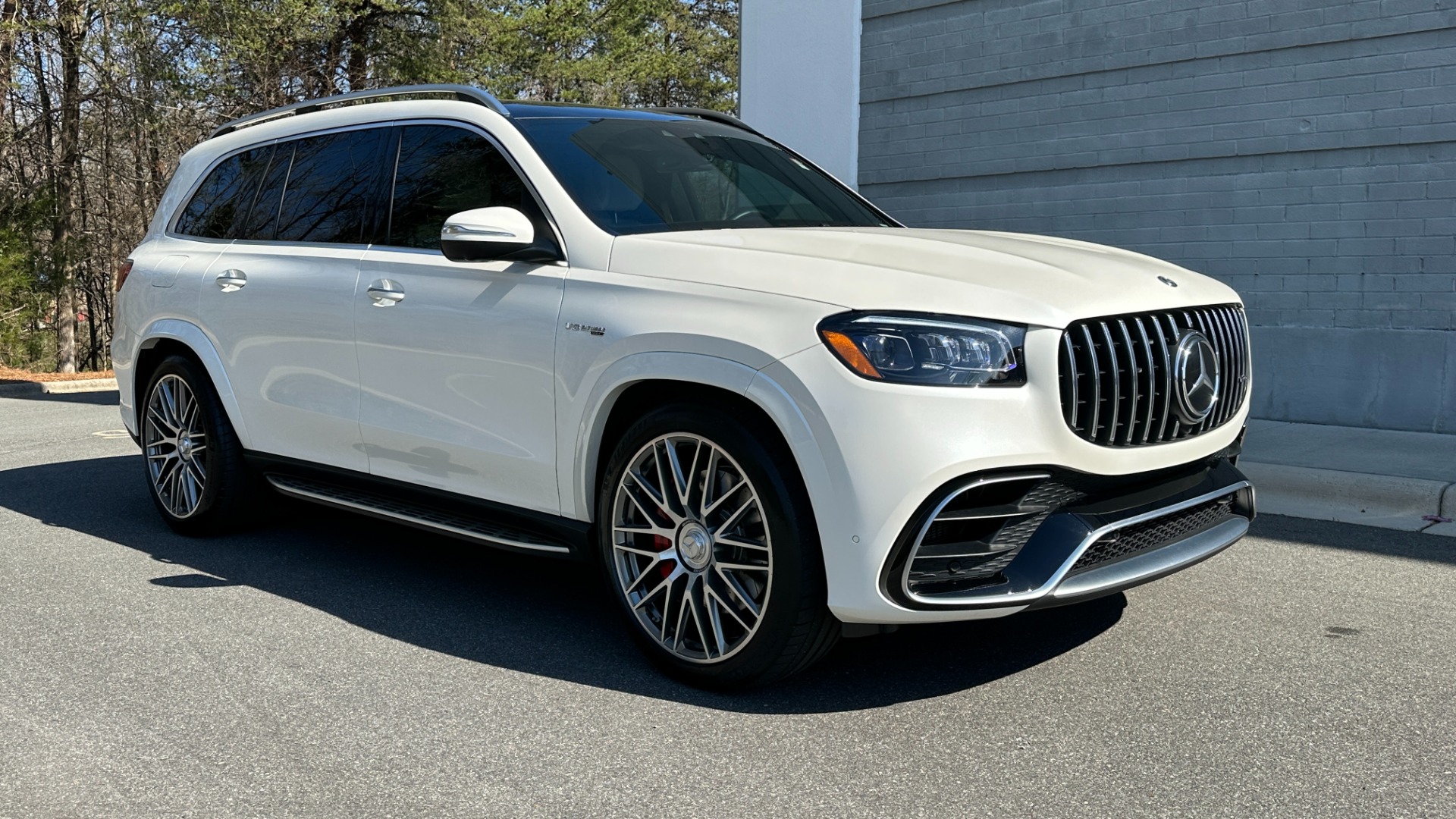 Used 2021 Mercedes-Benz GLS AMG GLS 63 / 3RD ROW SEATING / 4MATIC / EXECUTIVE PACKAGE / 23IN FORGED WHE for sale Sold at Formula Imports in Charlotte NC 28227 2
