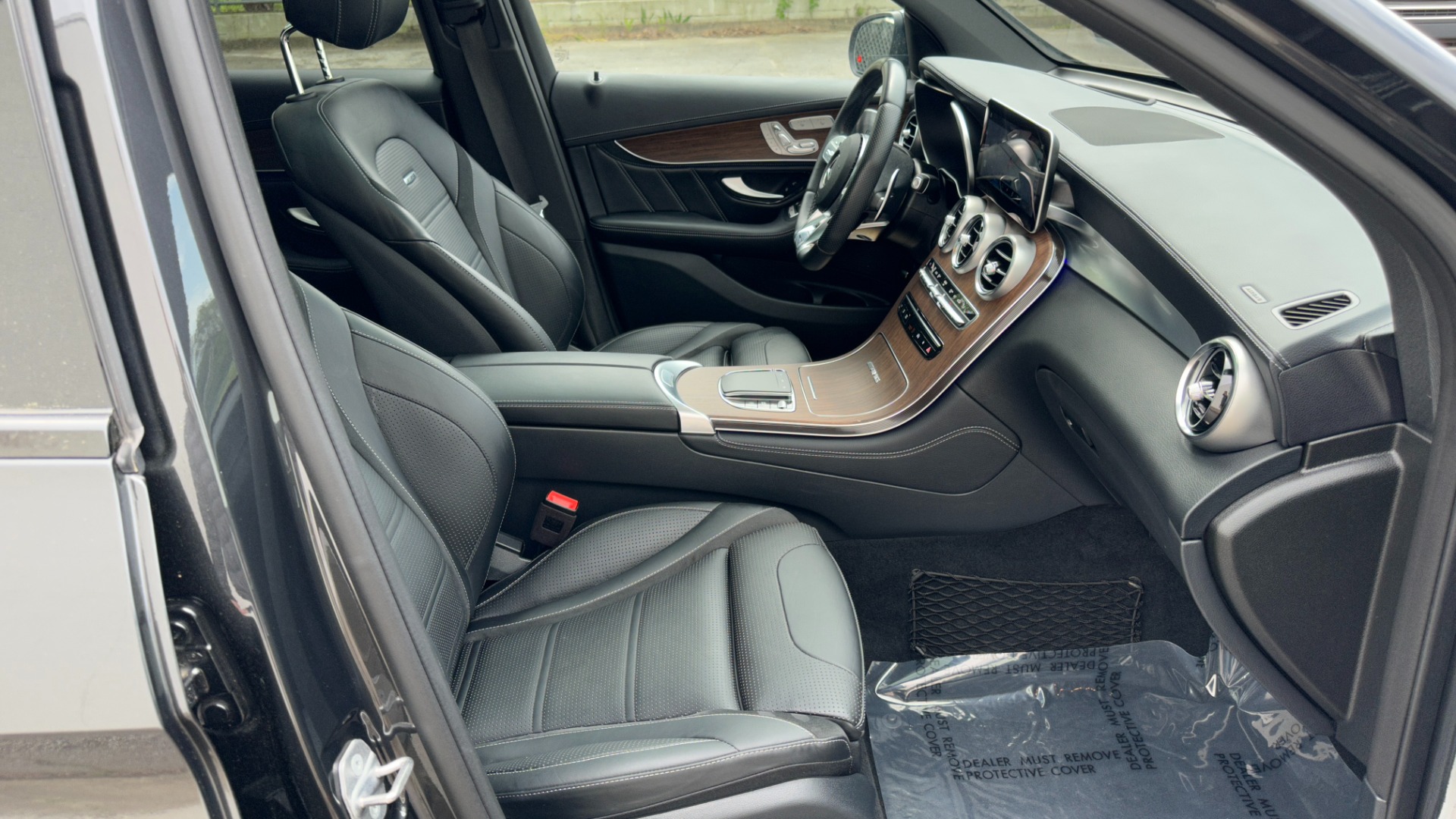 Used 2020 Mercedes-Benz GLC AMG GLC63 / 21IN AMG WHEELS / PANORAMIC ROOF / AMG DRIVE UNIT / NIGHT PACKA for sale Sold at Formula Imports in Charlotte NC 28227 33