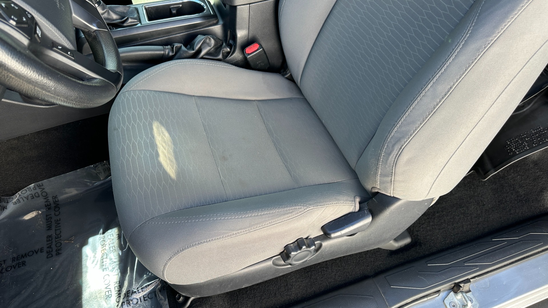 Used 2017 Toyota Tacoma SR5 / CLOTH / ACCESS CAB / UTILITY PACKAGE / PREDATOR SIDE STEPS for sale Sold at Formula Imports in Charlotte NC 28227 16