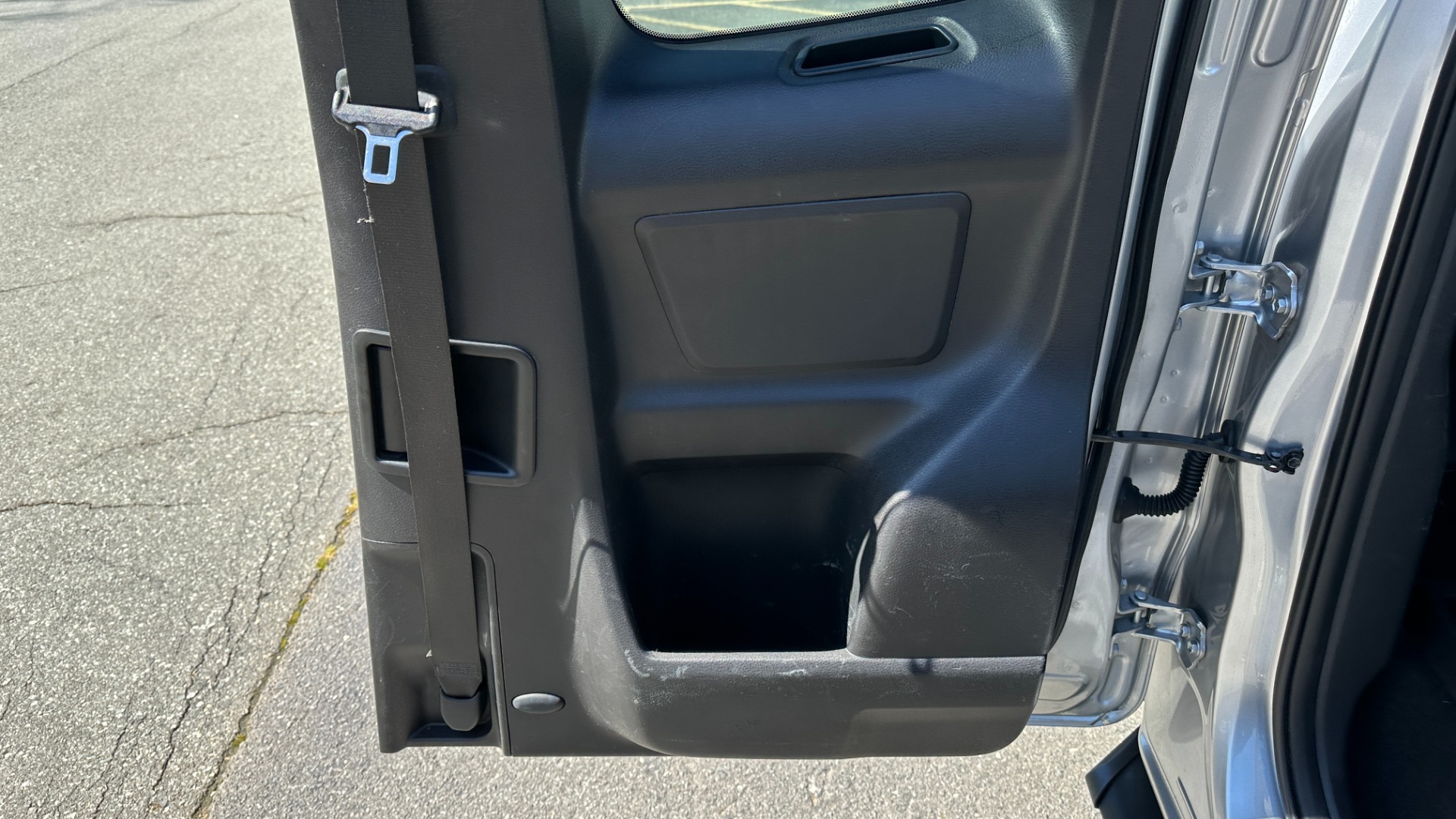 Used 2017 Toyota Tacoma SR5 / CLOTH / ACCESS CAB / UTILITY PACKAGE / PREDATOR SIDE STEPS for sale Sold at Formula Imports in Charlotte NC 28227 24