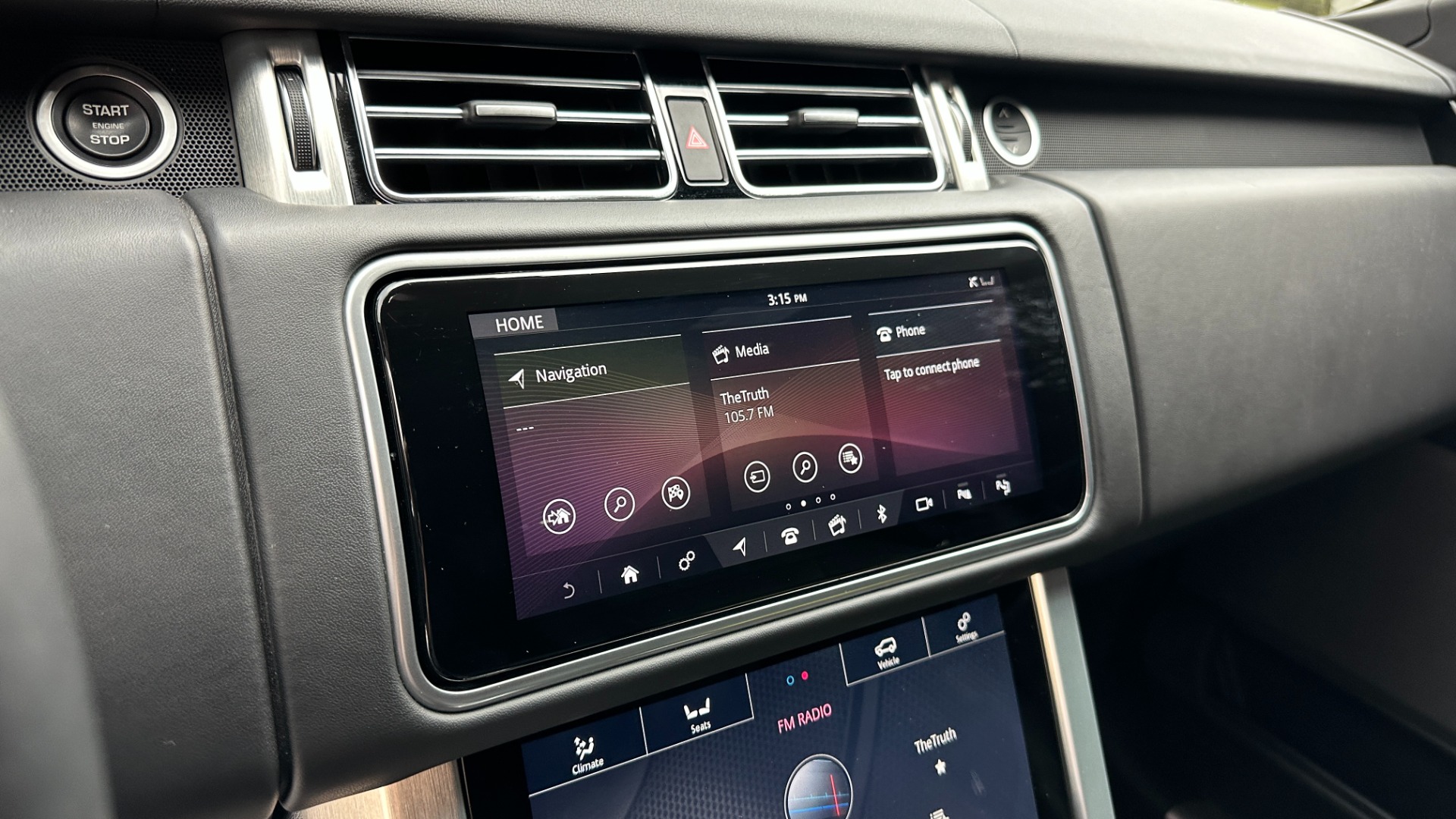 Used 2019 Land Rover Range Rover SUPERCHARGED / BLACKOUT / REAR ENTERTAINMENT / DRIVE PRO PACK / PARK PRO for sale $75,995 at Formula Imports in Charlotte NC 28227 17