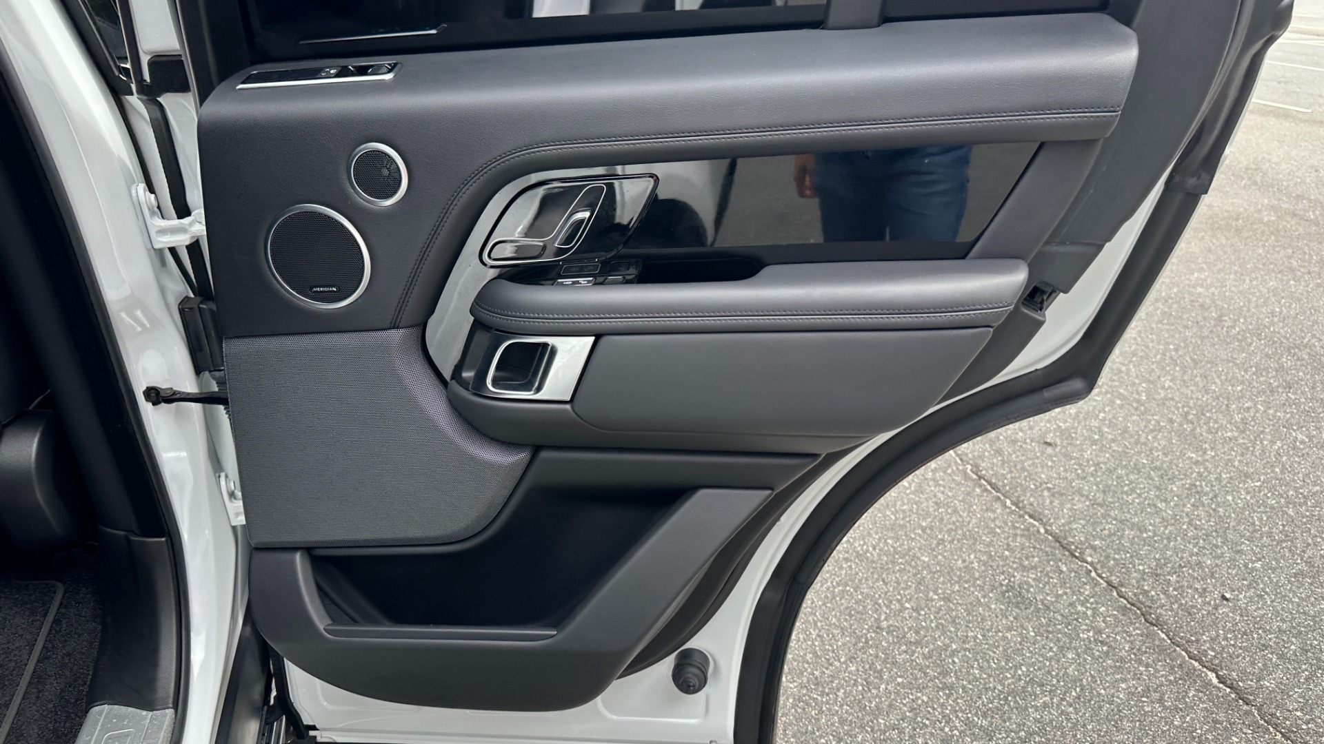 Used 2019 Land Rover Range Rover SUPERCHARGED / BLACKOUT / REAR ENTERTAINMENT / DRIVE PRO PACK / PARK PRO for sale $75,995 at Formula Imports in Charlotte NC 28227 29
