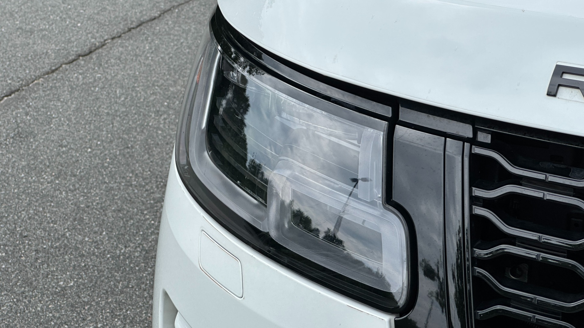 Used 2019 Land Rover Range Rover SUPERCHARGED / BLACKOUT / REAR ENTERTAINMENT / DRIVE PRO PACK / PARK PRO for sale $75,995 at Formula Imports in Charlotte NC 28227 41