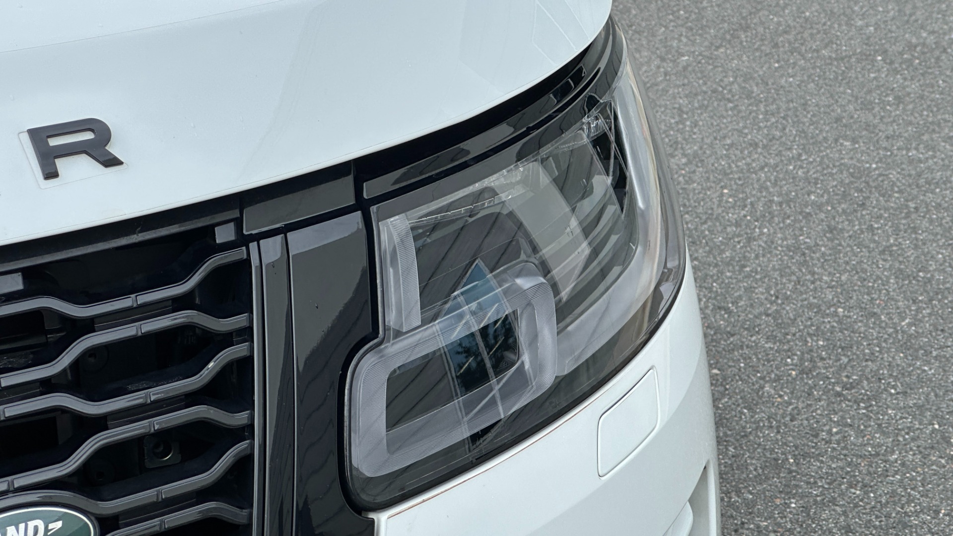 Used 2019 Land Rover Range Rover SUPERCHARGED / BLACKOUT / REAR ENTERTAINMENT / DRIVE PRO PACK / PARK PRO for sale $75,995 at Formula Imports in Charlotte NC 28227 42