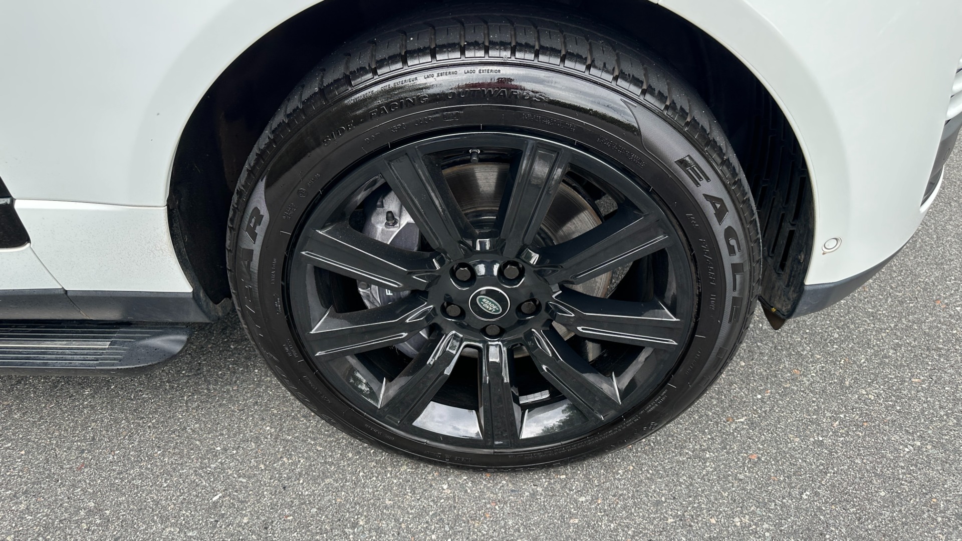 Used 2019 Land Rover Range Rover SUPERCHARGED / BLACKOUT / REAR ENTERTAINMENT / DRIVE PRO PACK / PARK PRO for sale $75,995 at Formula Imports in Charlotte NC 28227 47