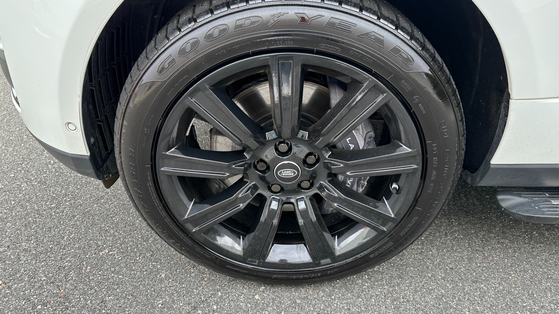 Used 2019 Land Rover Range Rover for sale Sold at Formula Imports in Charlotte NC 28227 50