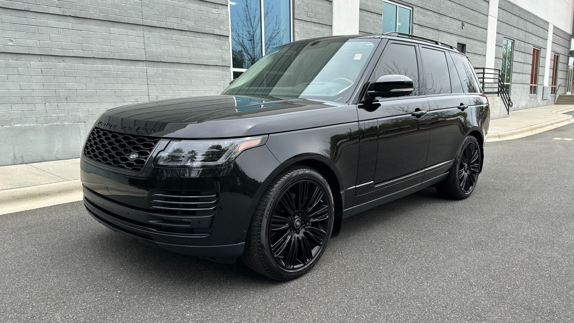 Used 2021 Land Rover Range Rover P525 Westminster for sale $87,500 at Formula Imports in Charlotte NC 28227 2