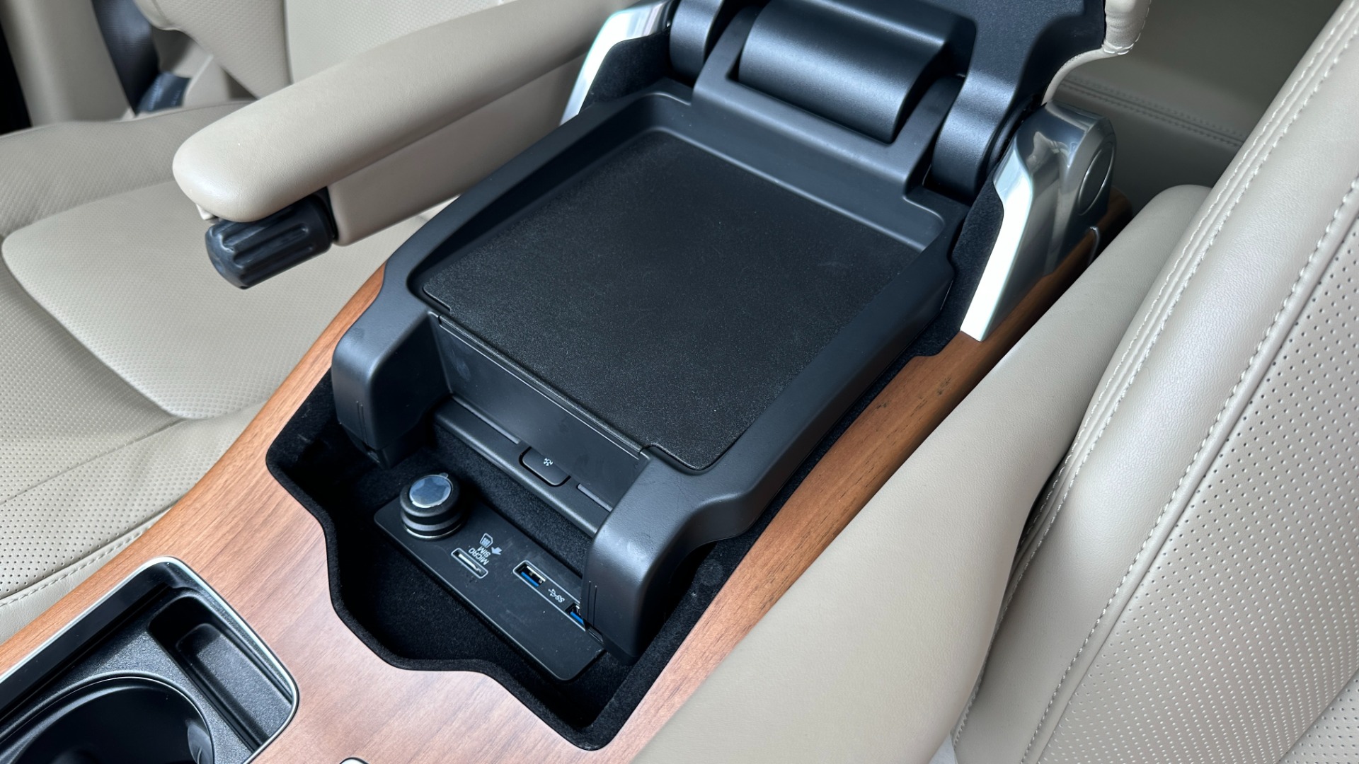 Used 2021 Land Rover Range Rover P525 Westminster for sale $87,500 at Formula Imports in Charlotte NC 28227 22