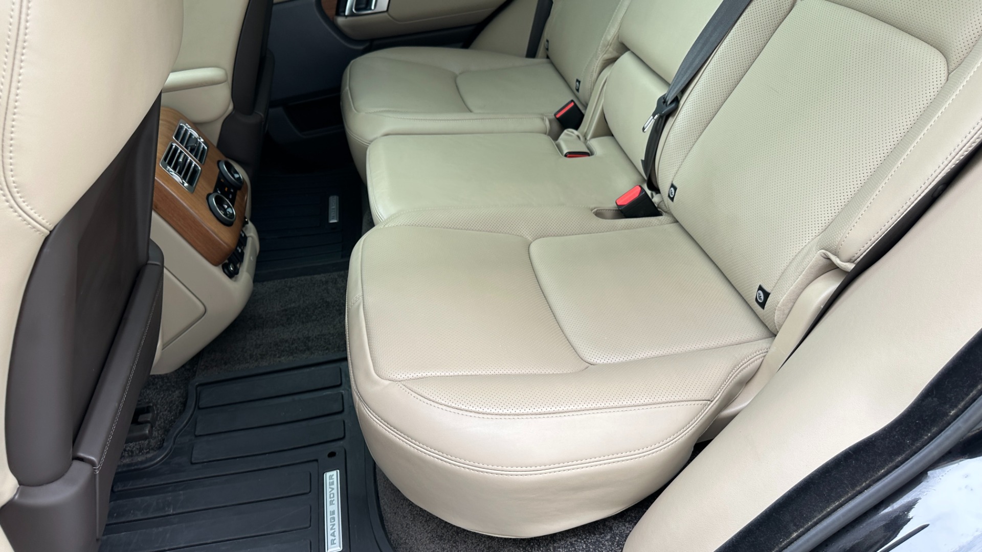 Used 2021 Land Rover Range Rover P525 Westminster for sale $87,500 at Formula Imports in Charlotte NC 28227 28